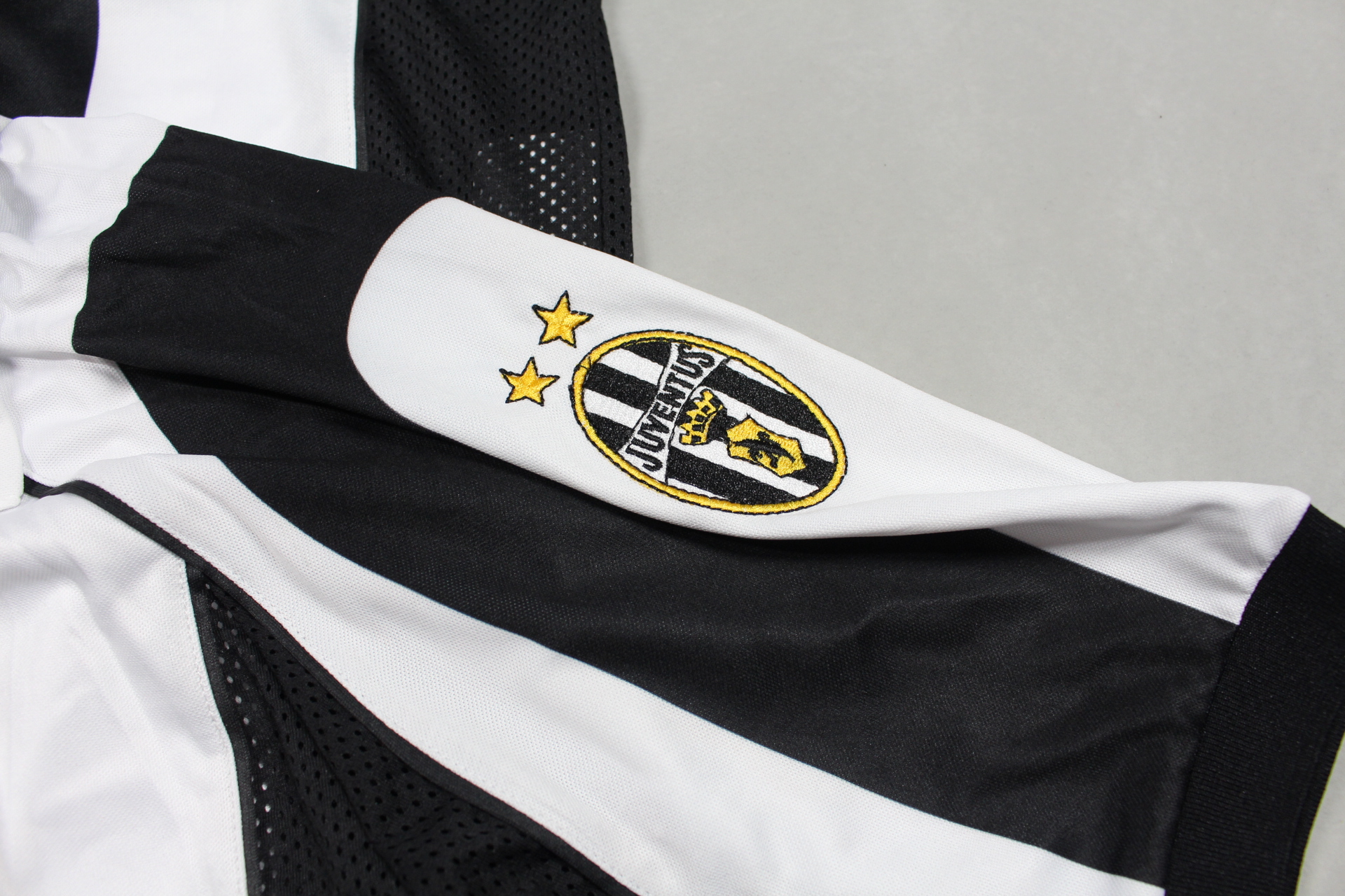 97-98 Juventus Home Retro Jersey/97-98尤文主场