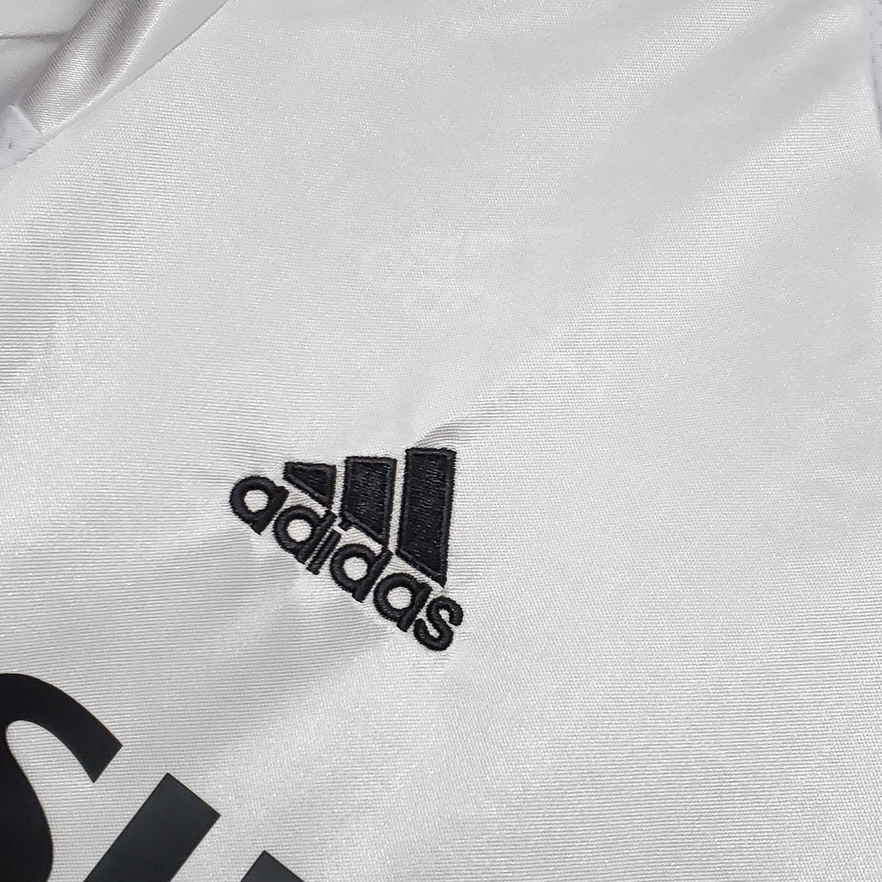 04-05 Real Madrid Home Retro Jersey/04-05皇马主场