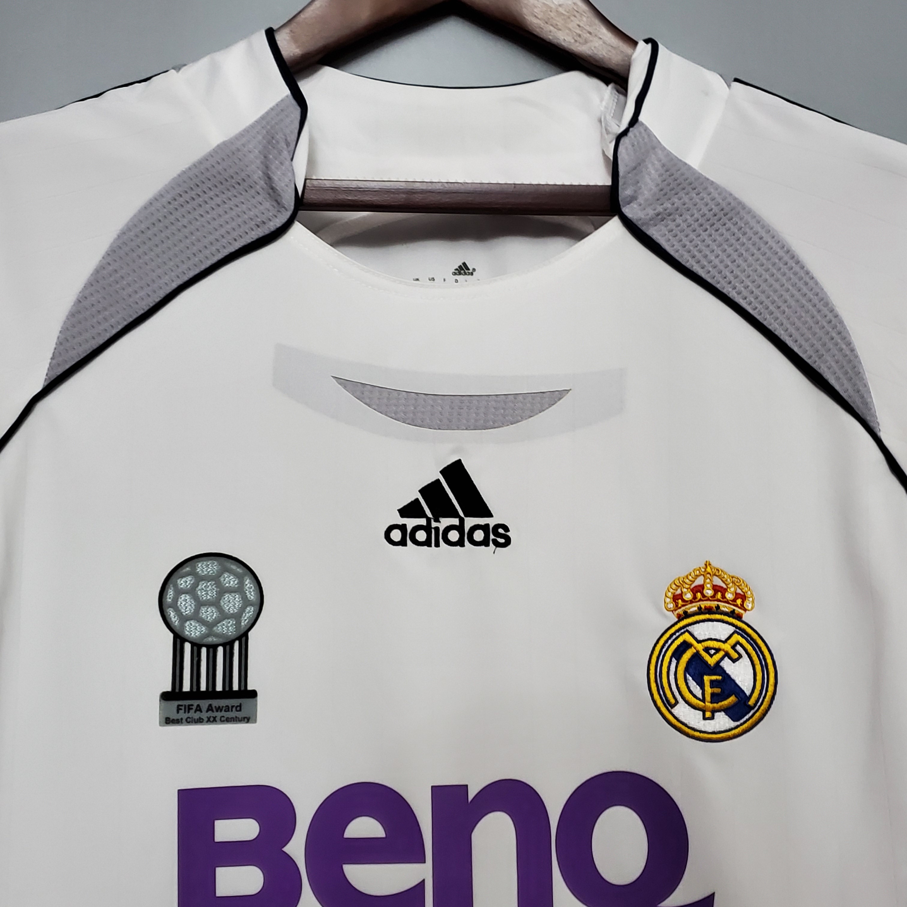 06-07 Real Madrid Home Retro Jersey/06-07皇马主场