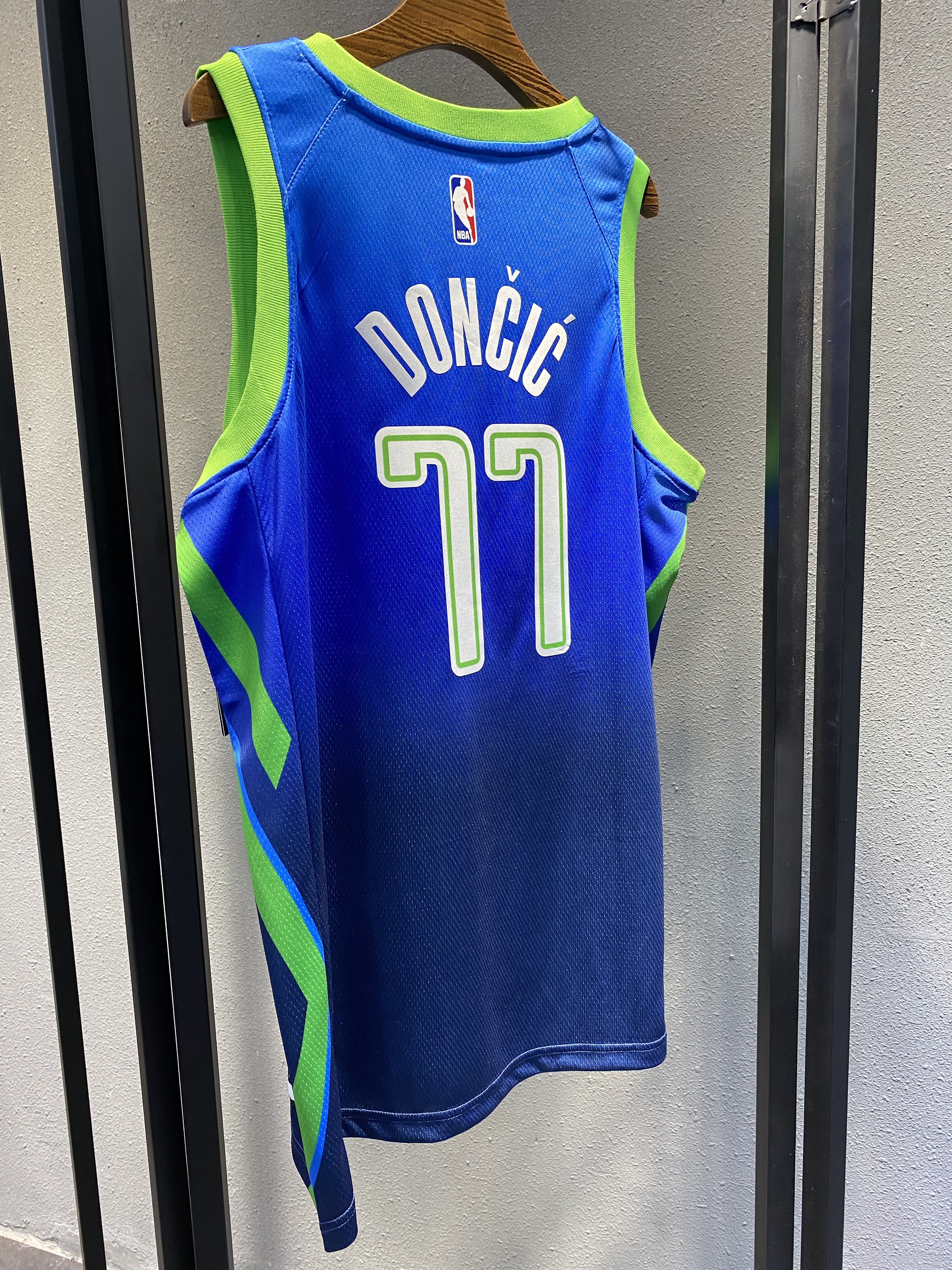 Dallas Mavericks Gradient Blue  Jersey
