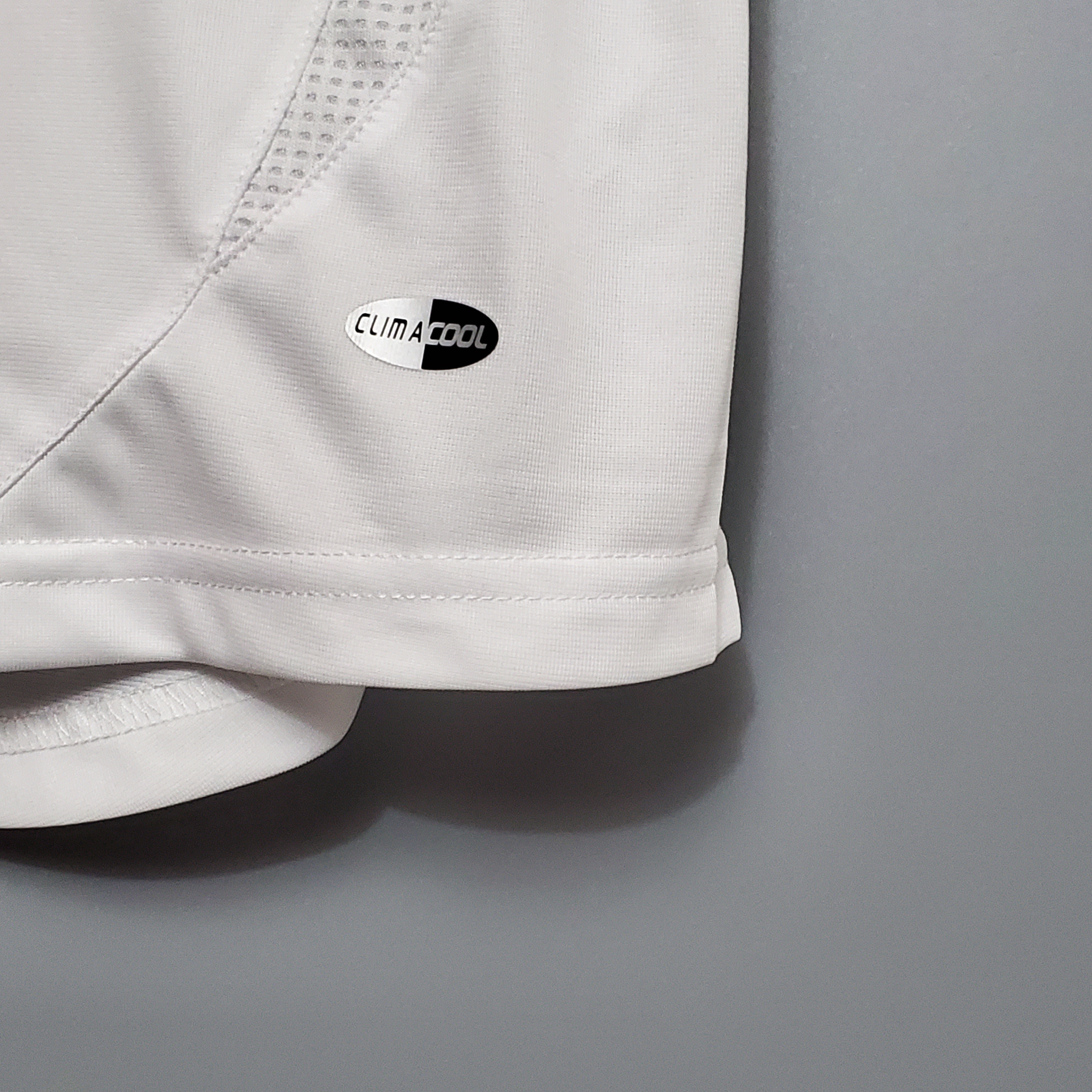 06-07 Liverpool Away Retro Jersey/06-07 利物浦客场