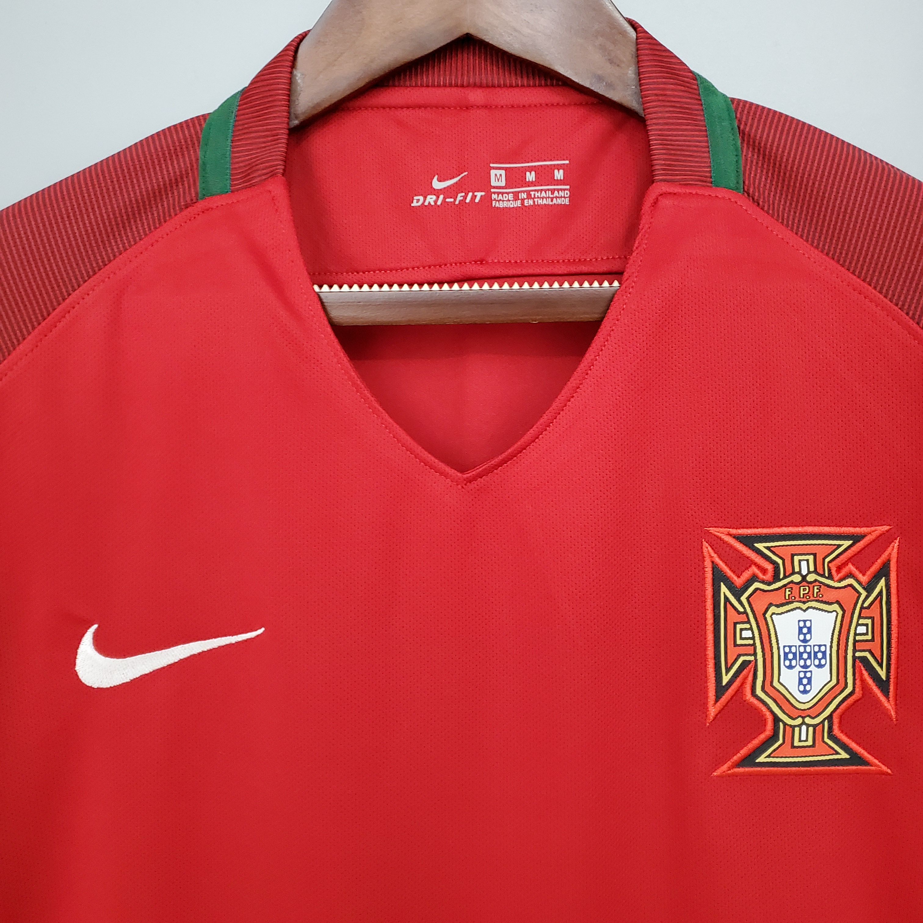 2018 Portugal Home Retro Jersey/2018 葡萄牙主场