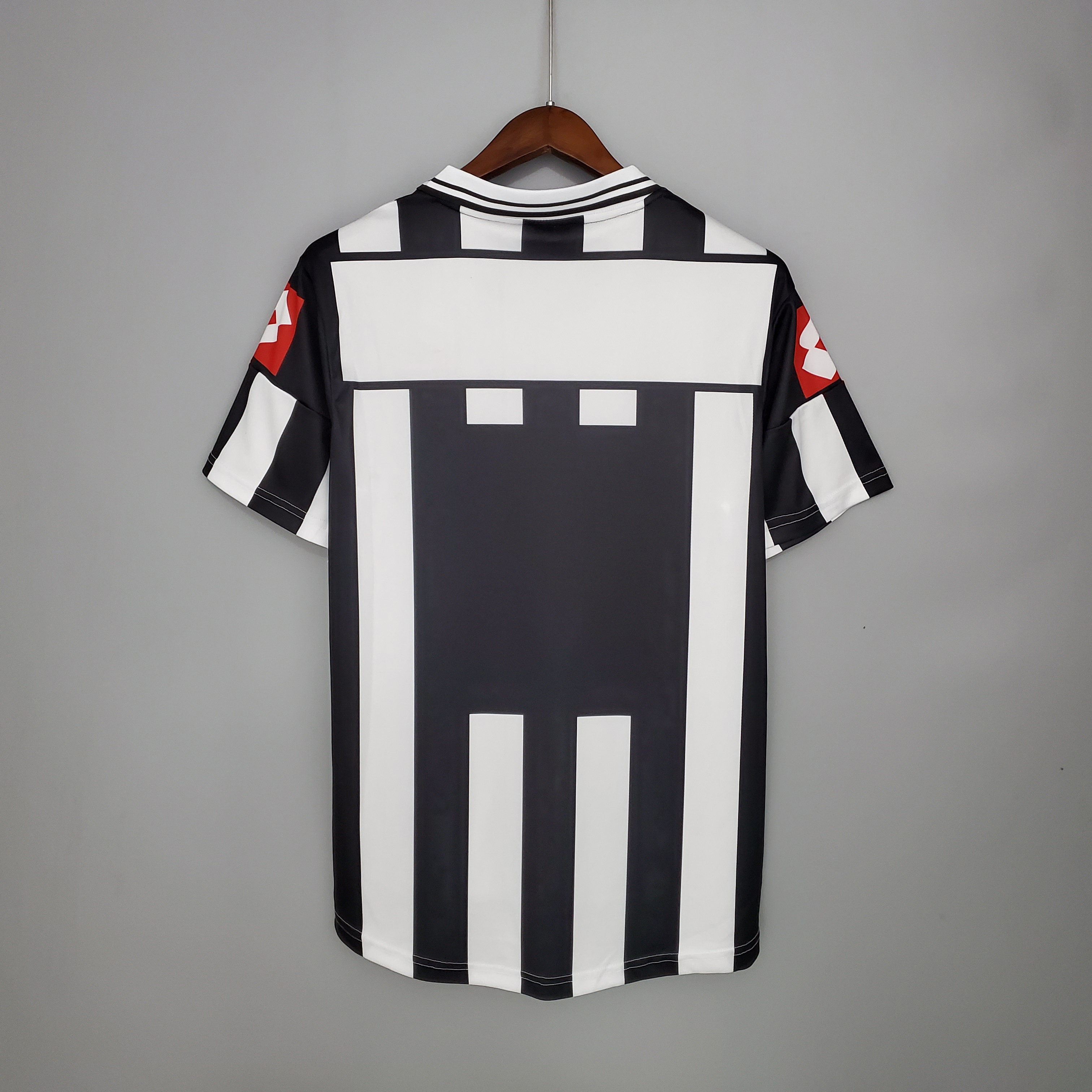 01-02 Juventus Home Retro Jersey/01-02 尤文主场