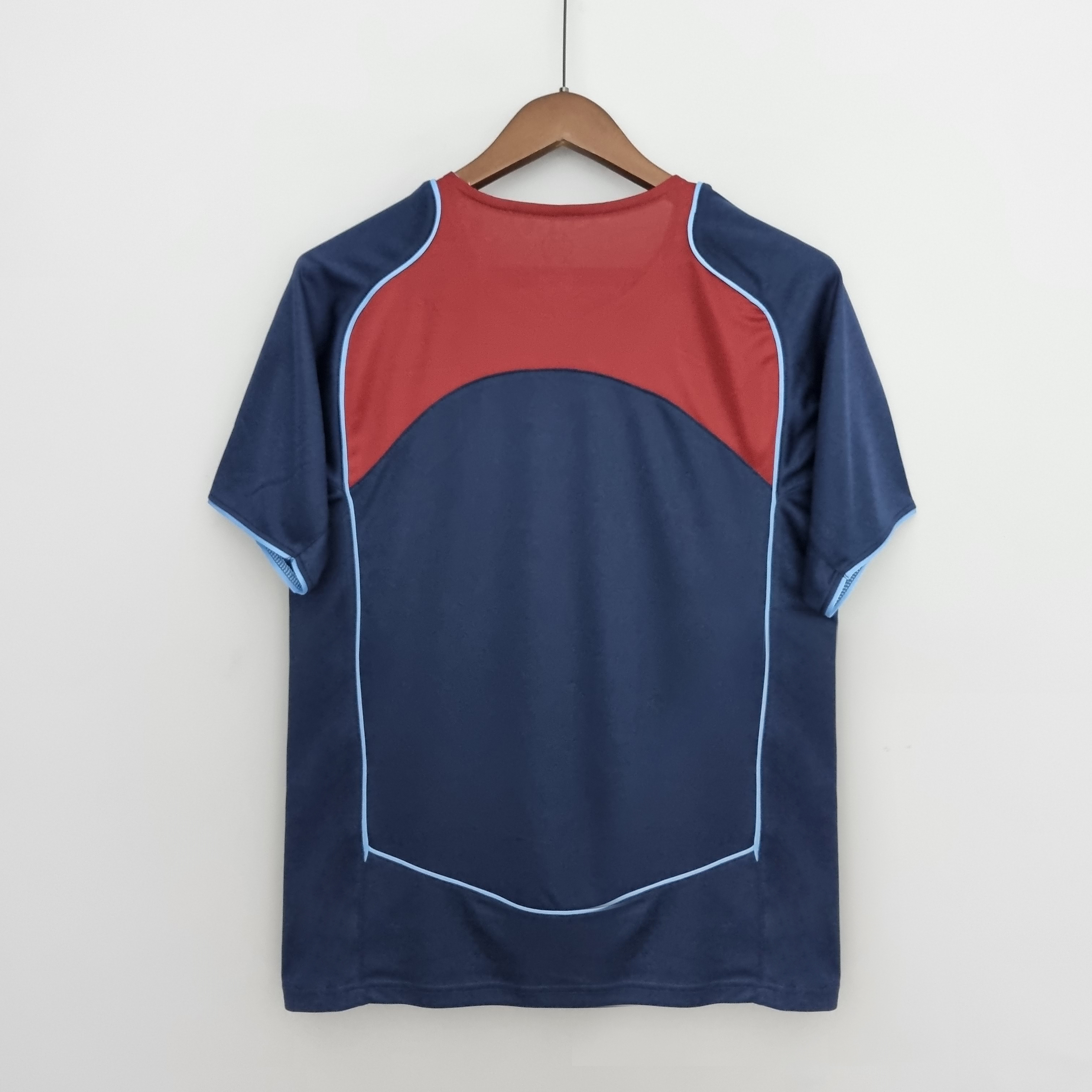04-05 Atletico Madrid Away Retro Jersey/04-05 马竞客场