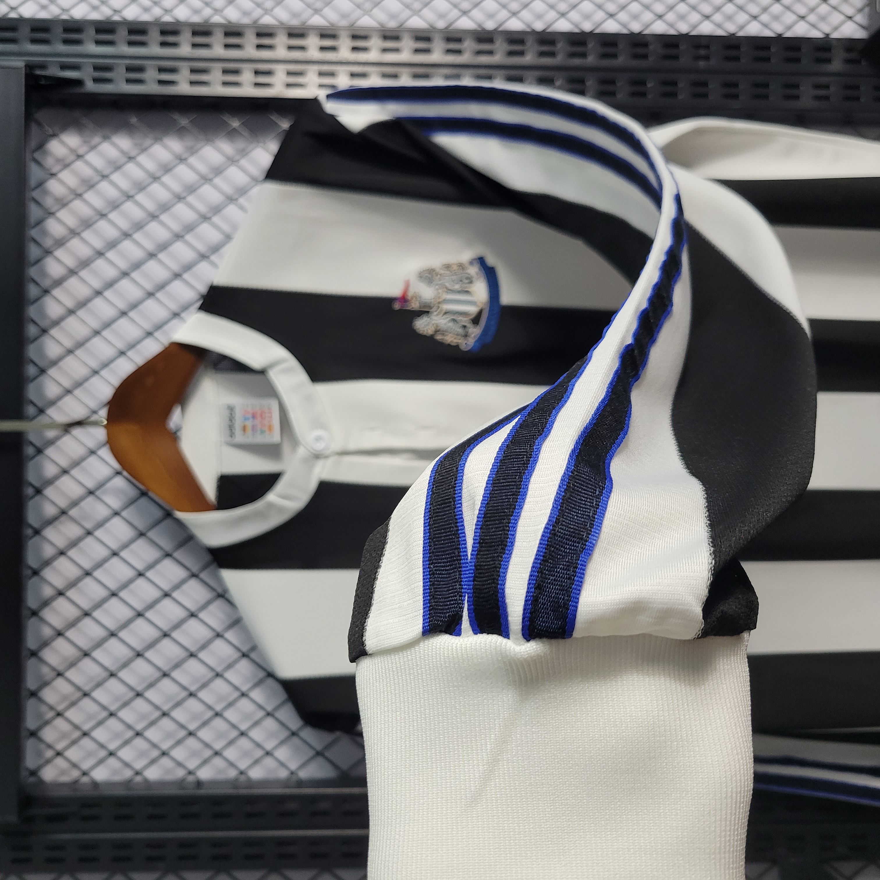 95-97 Newcastle United Home Long Sleeve Retro Jersey/95-97 纽卡斯尔联主场长袖