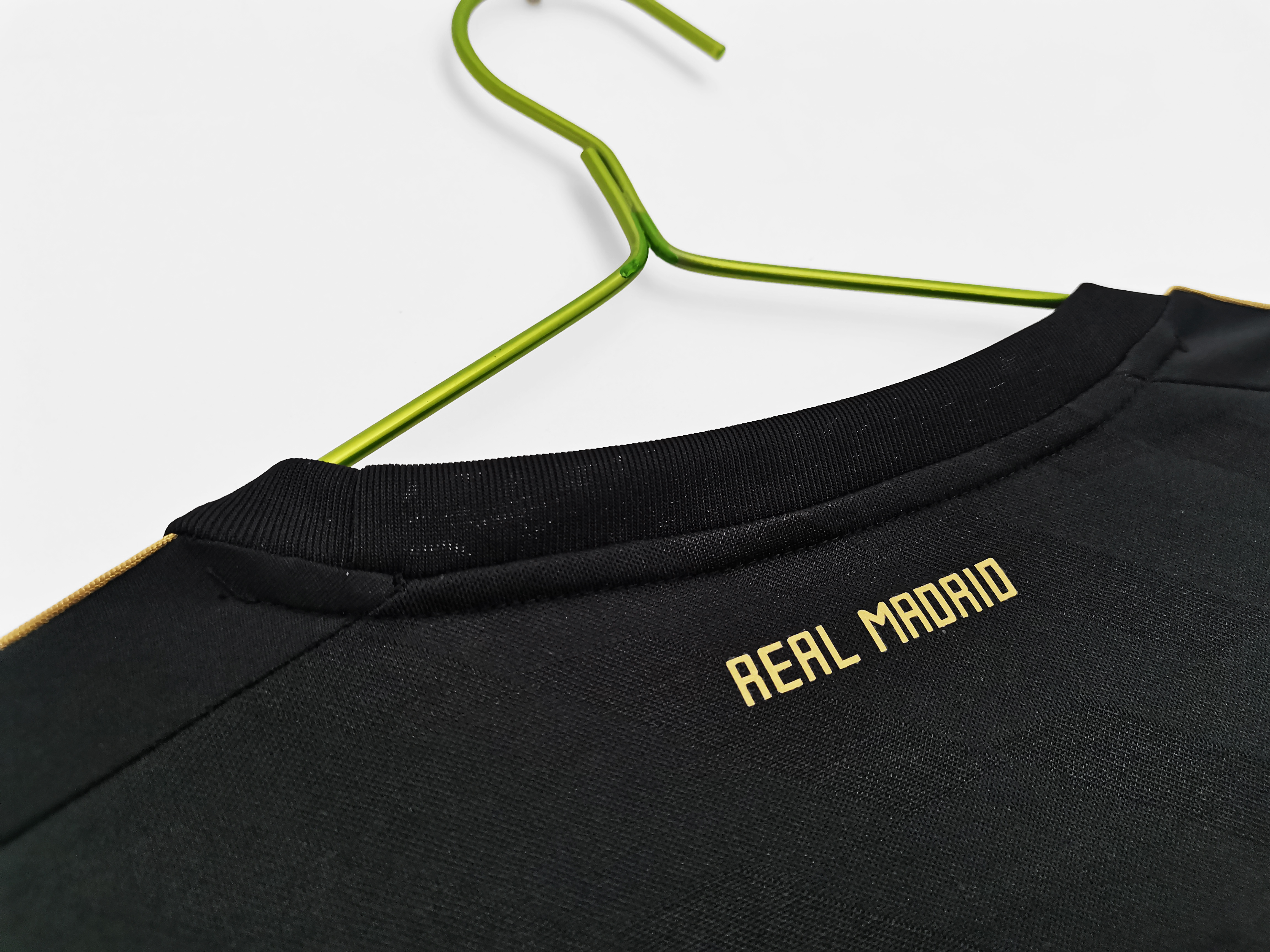 11-12  Real Madrid Away Retro Jersey/11-12 皇马客场