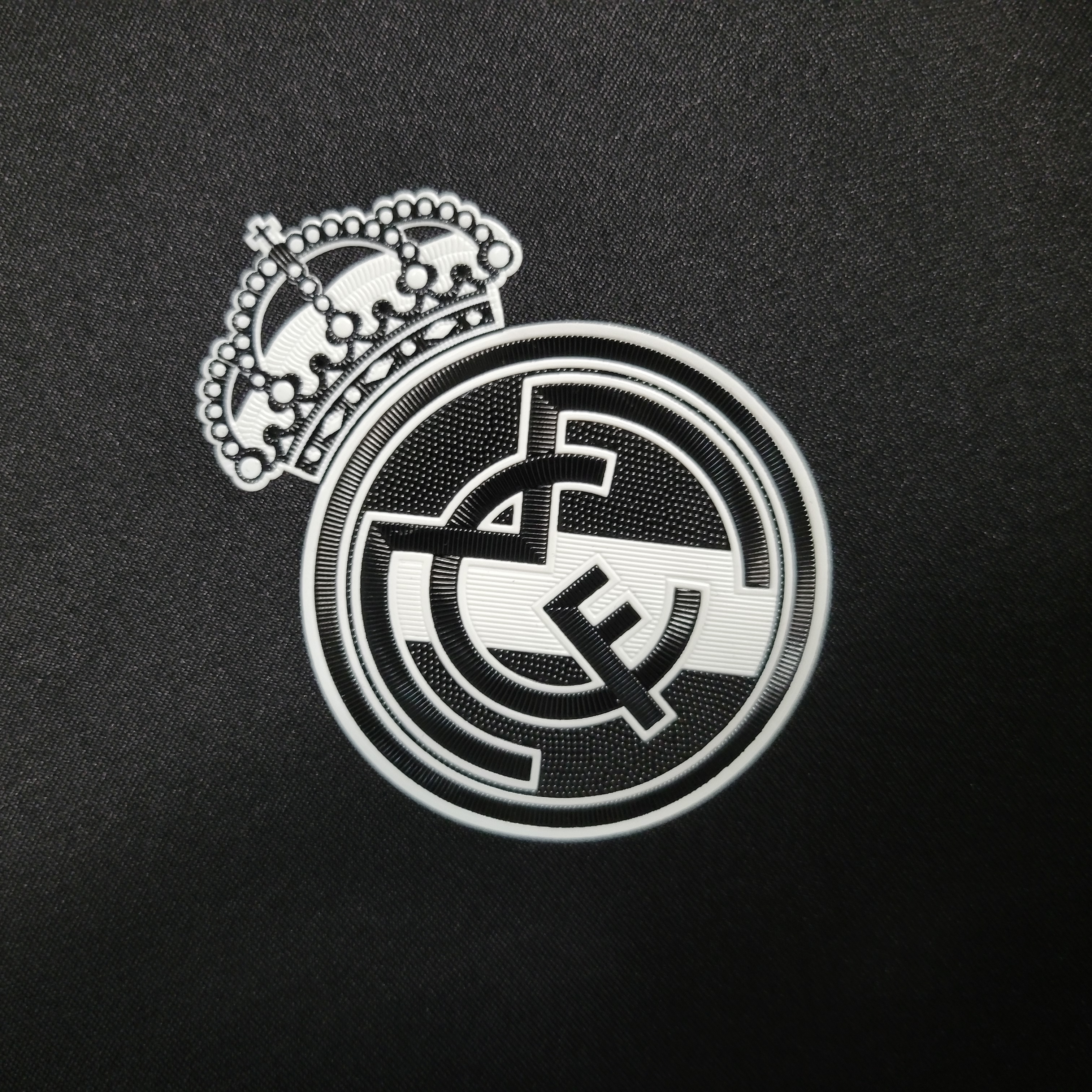 16-17 Real Madrid Third Long Sleeve Retro Jersey/16-17 皇马第二客场长袖