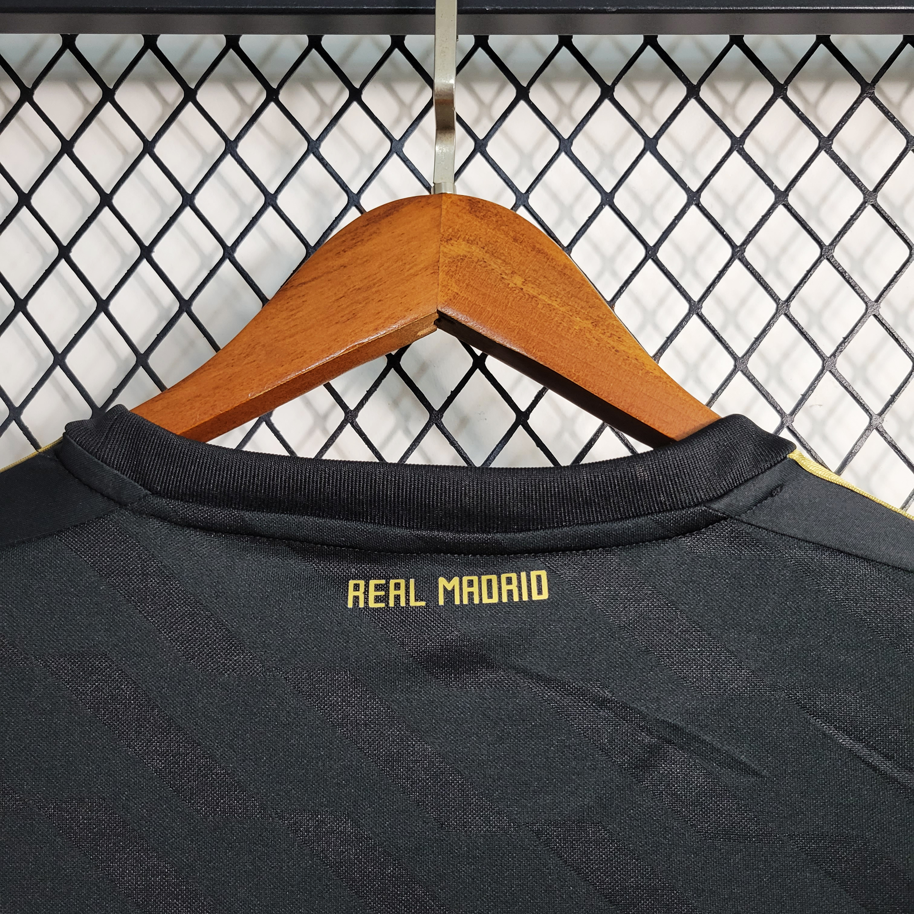 11-12  Real Madrid Away Retro Long Sleeve Jersey/11-12 皇马客场长袖