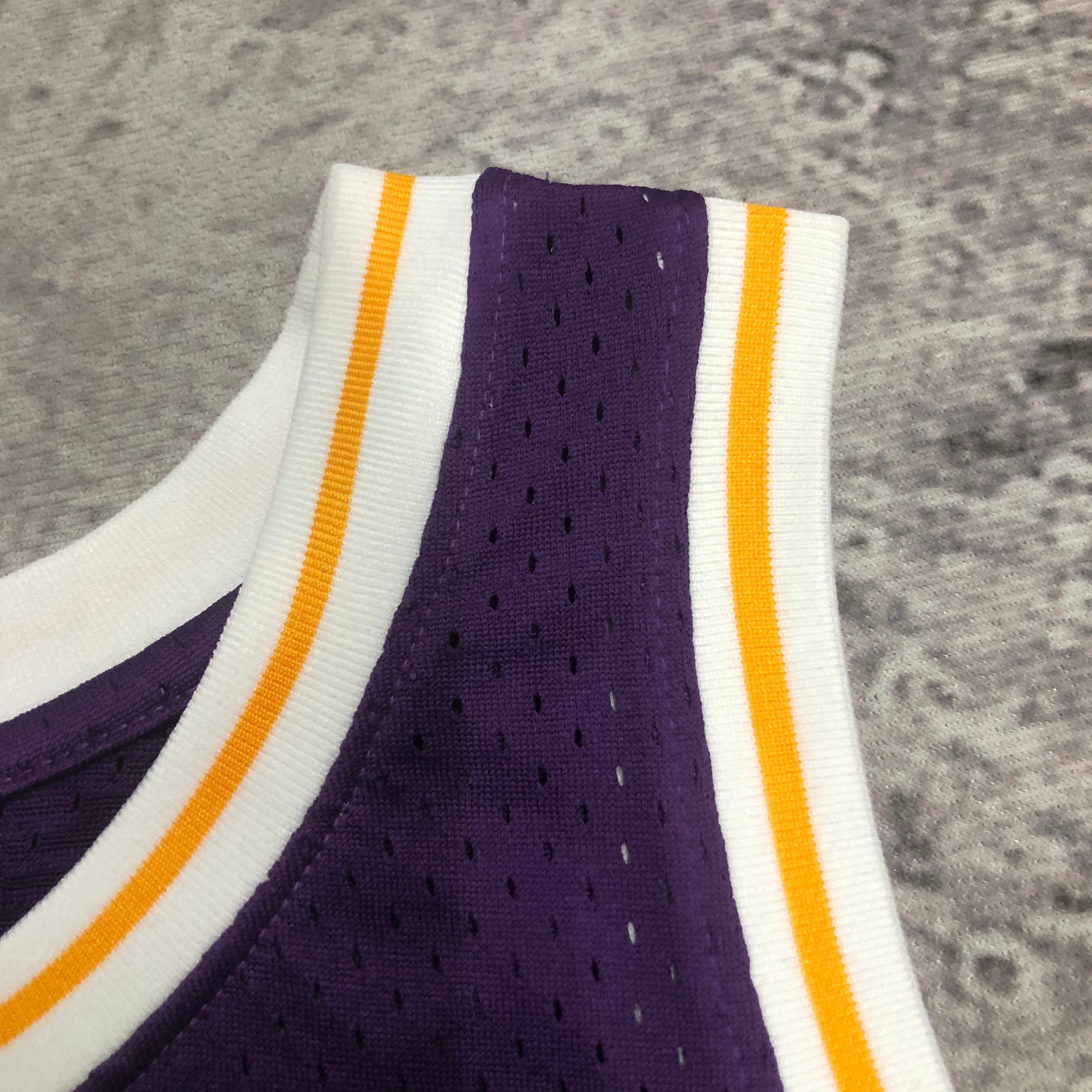 M&N 96-97 Lakers  SW Purple  8# Bryant