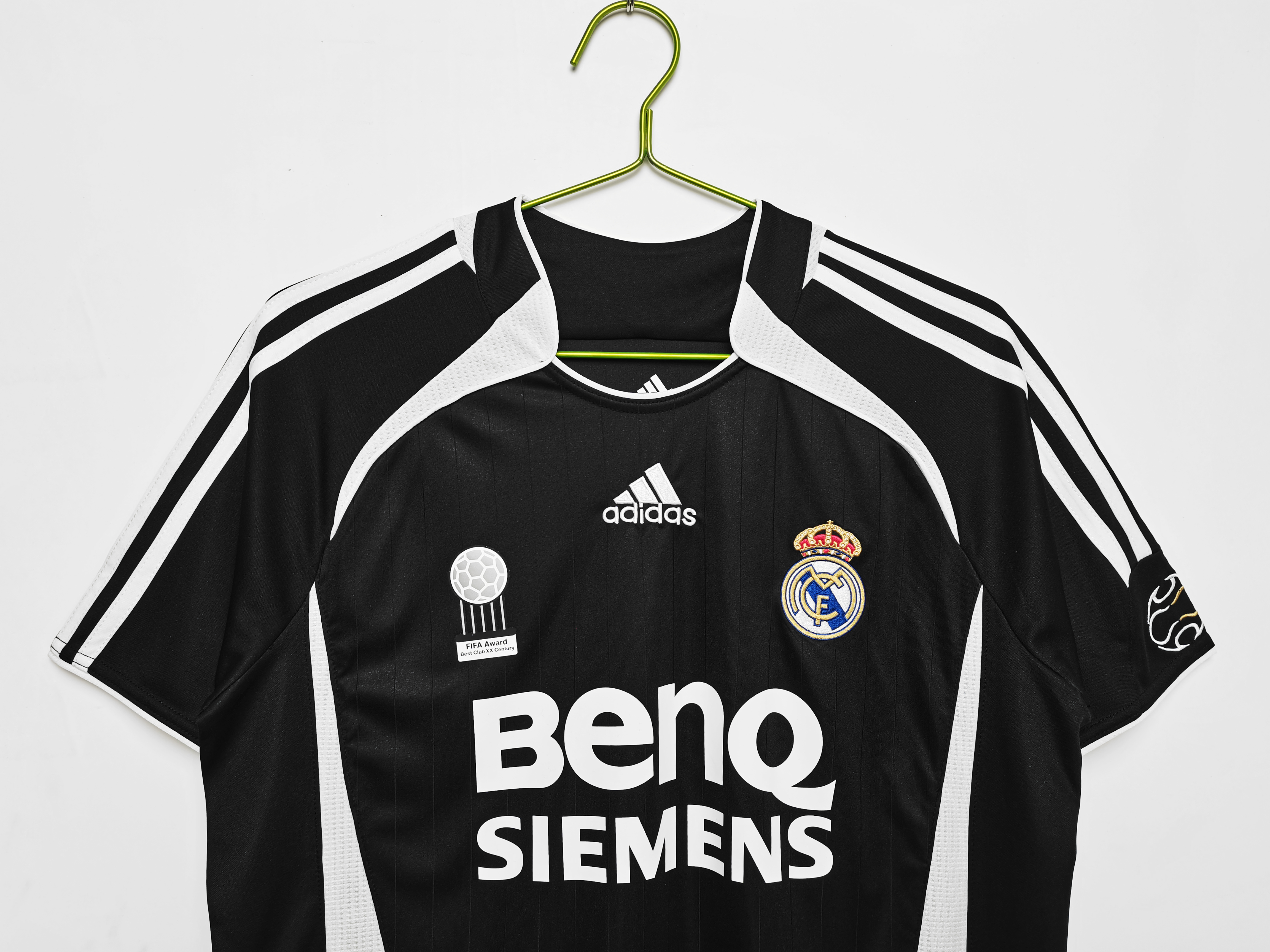 06-07 Real Madrid Third Retro Jersey/06-07 皇马第二客场