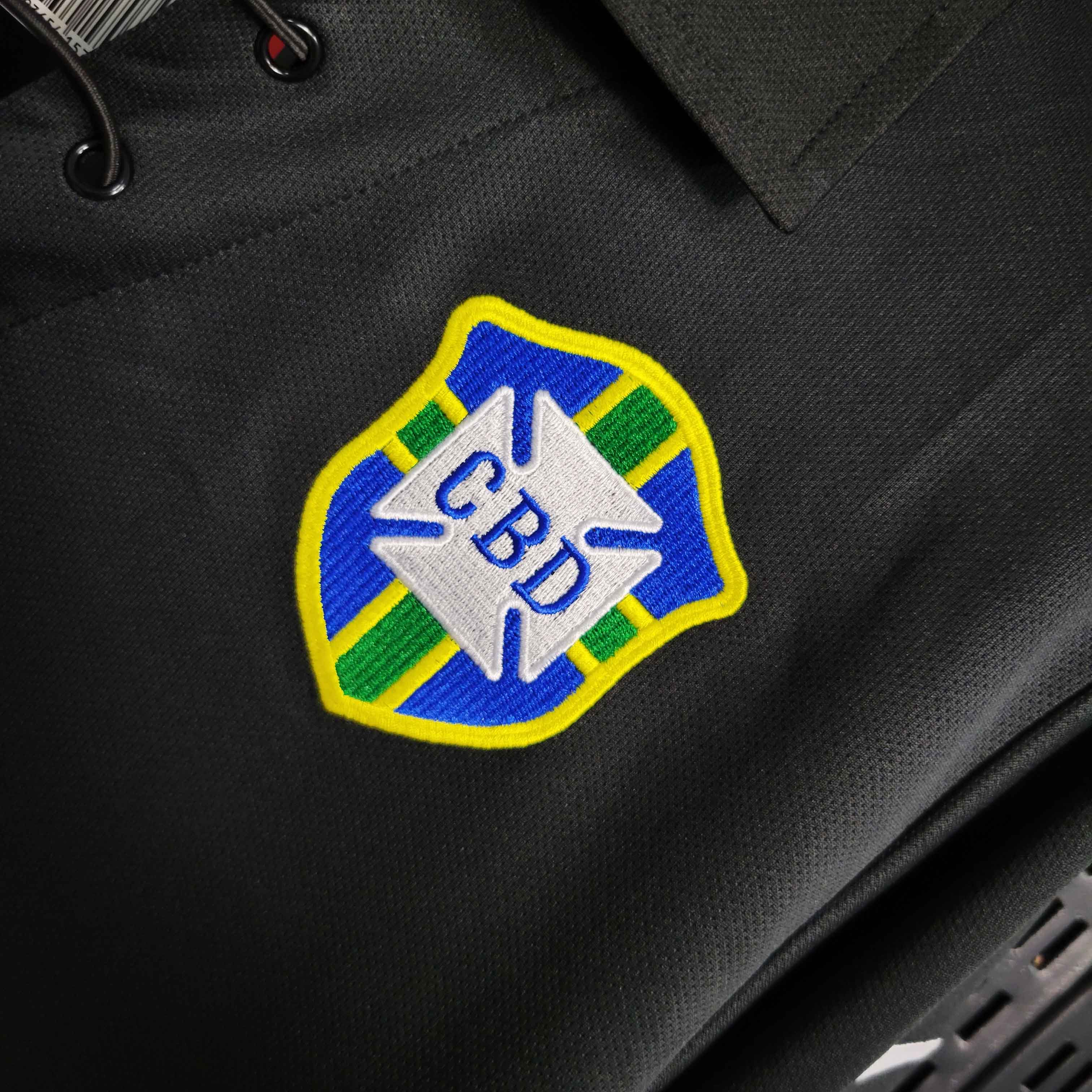 2004 Brazil Black Long Sleeve Retro Jersey/2004 巴西黑色长袖