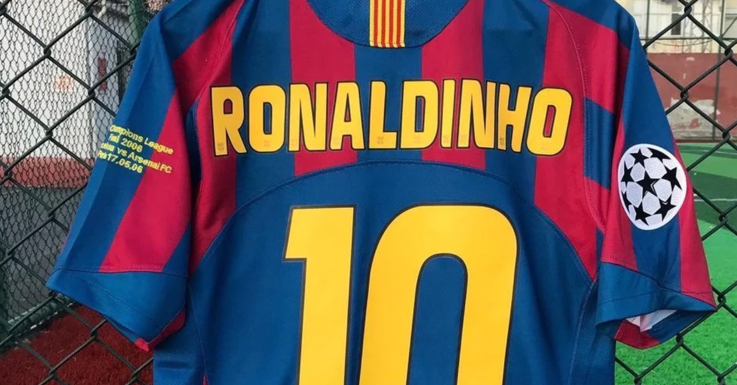 2006 Barcelona UEFA Champions League Home Retro Jersey/2006 巴萨主场,欧冠版本