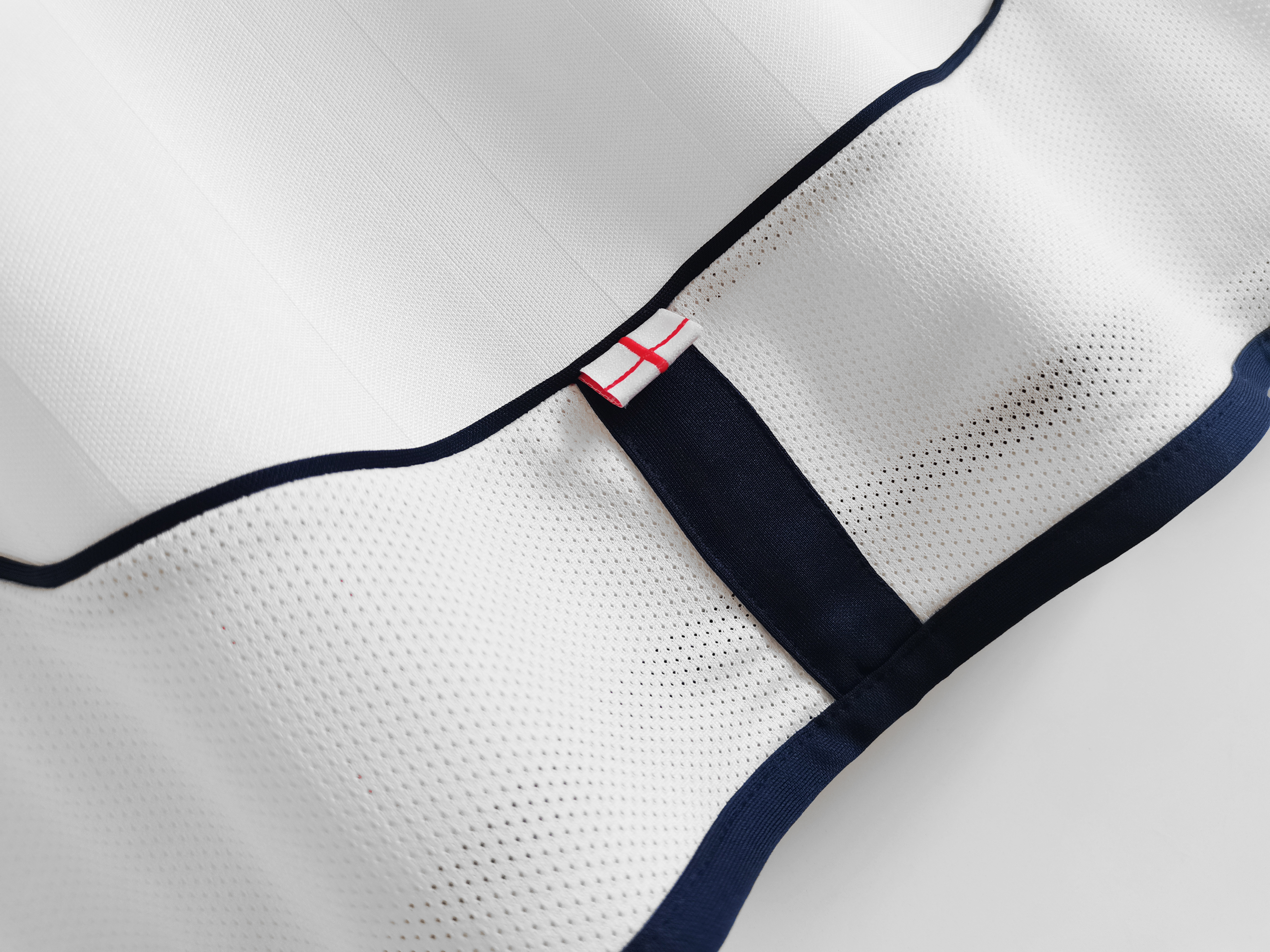 2002 England Home Long Sleeve Retro Jersey/2002 英格兰主场长袖
