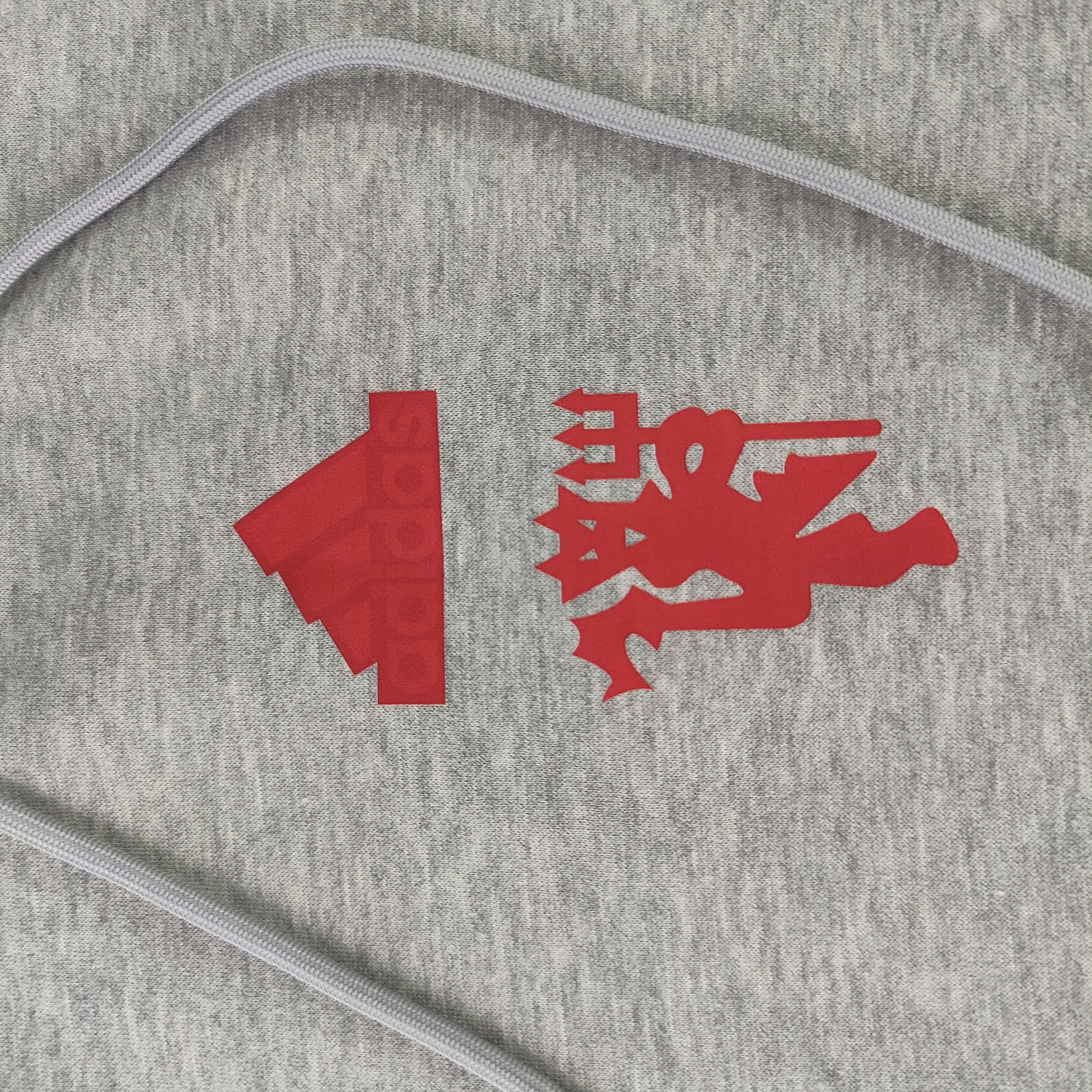 2023 Manchester United Fleece Hoodie/2023曼联加绒卫衣