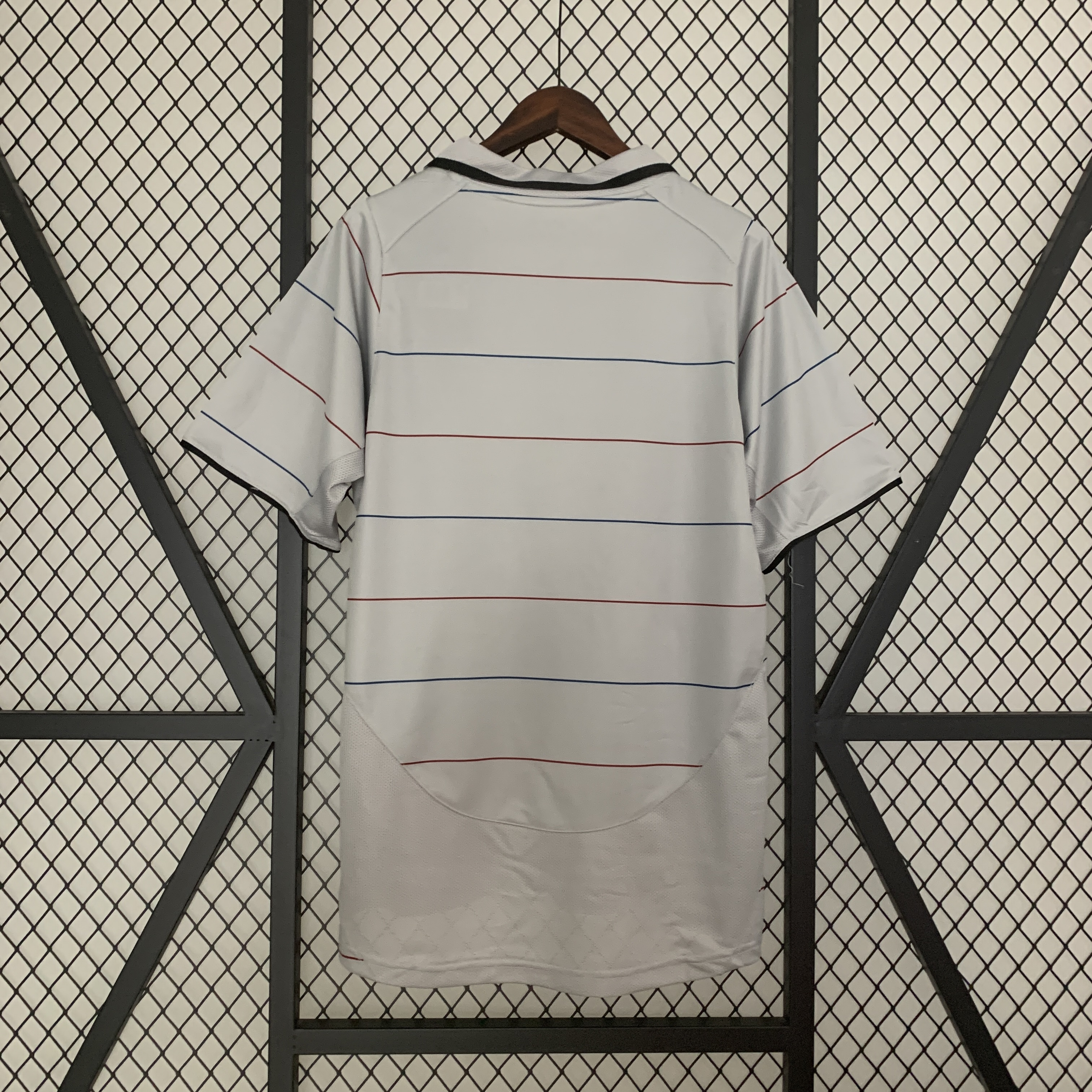 2003-04 Barcelona Away Retro Jersey/03-04巴萨客场