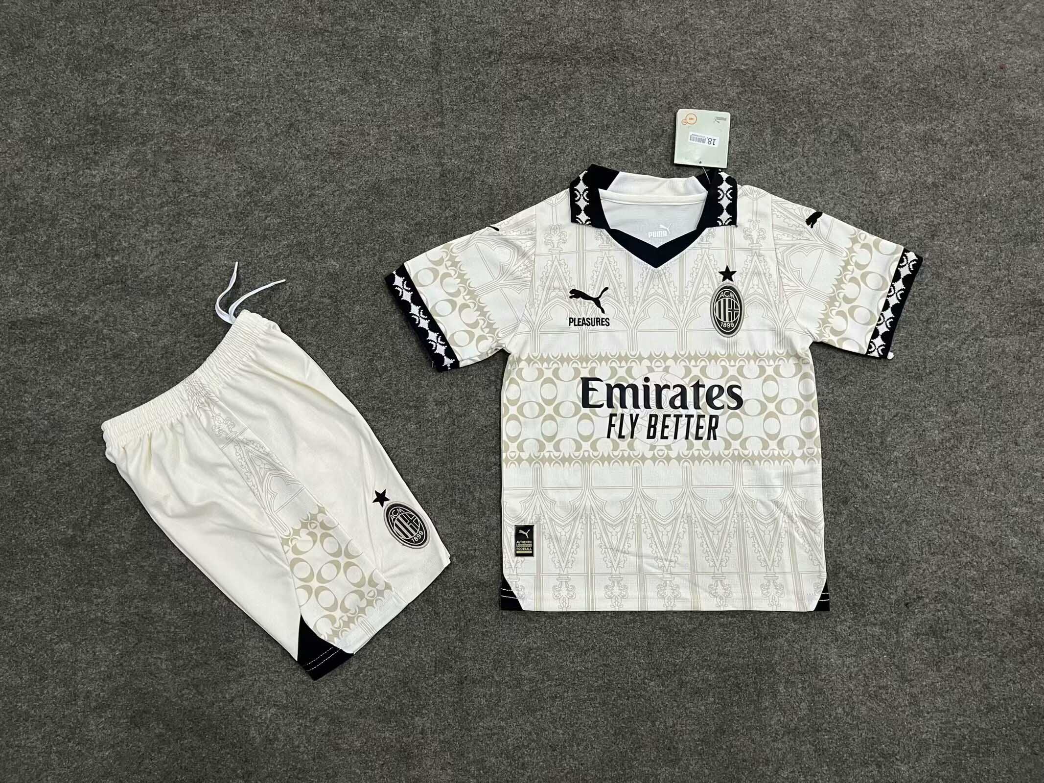 24-25  AC Milan Speical Jersey White Kid Kit/ 24-25 AC米兰特别款米色童装
