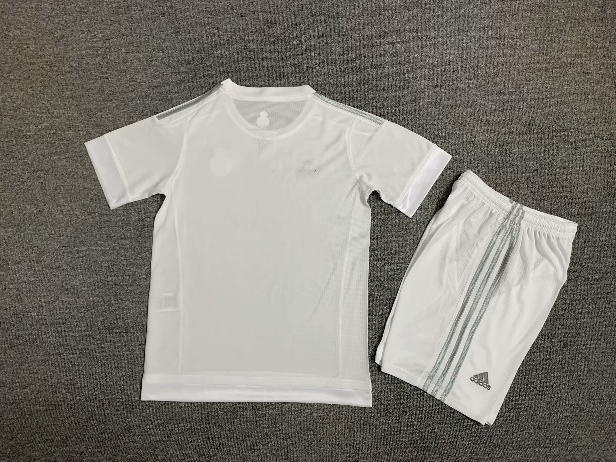 Retro 15-16 Real Madrid Home Kids Kit/ 15-16皇马主场童装