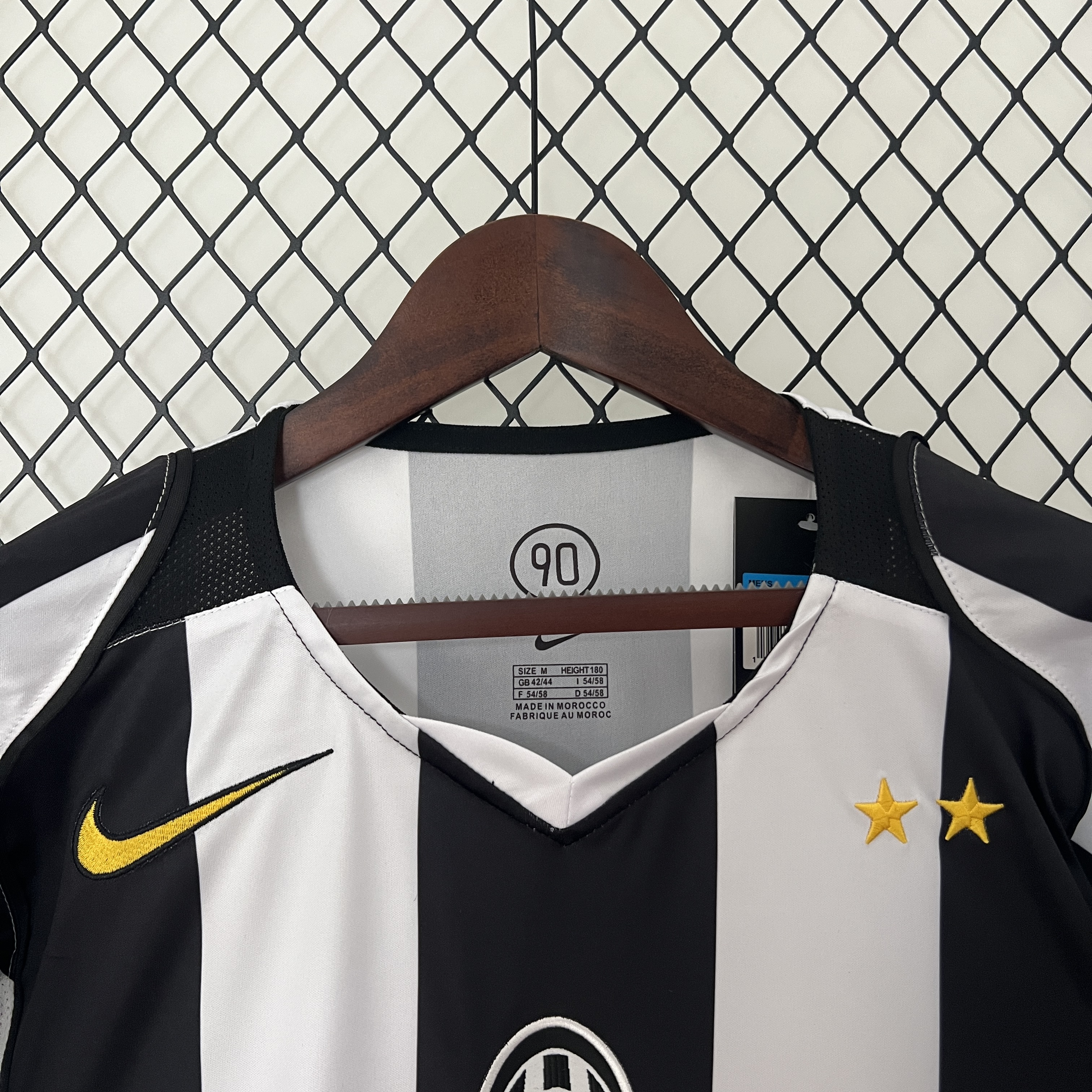 04-05 Juventus Home Retro Jersey/ 04-05尤文主场