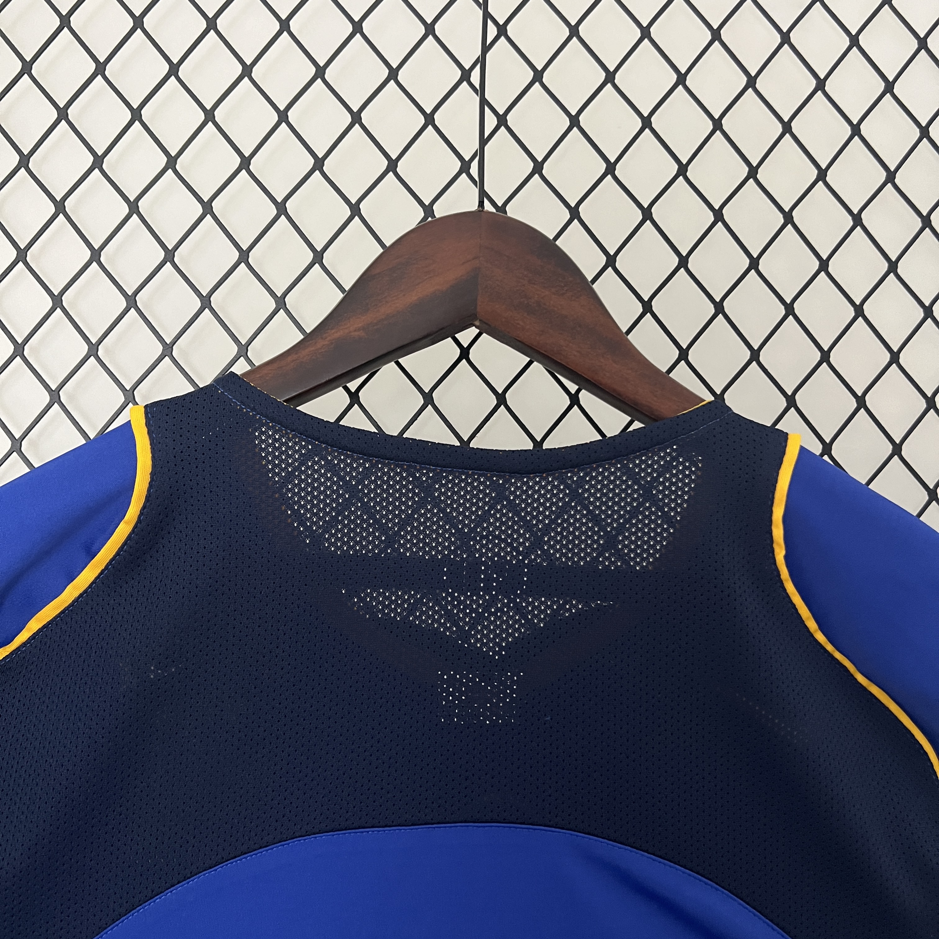 04-05 Juventus Away Retro Jersey/ 04-05 尤文客场复古
