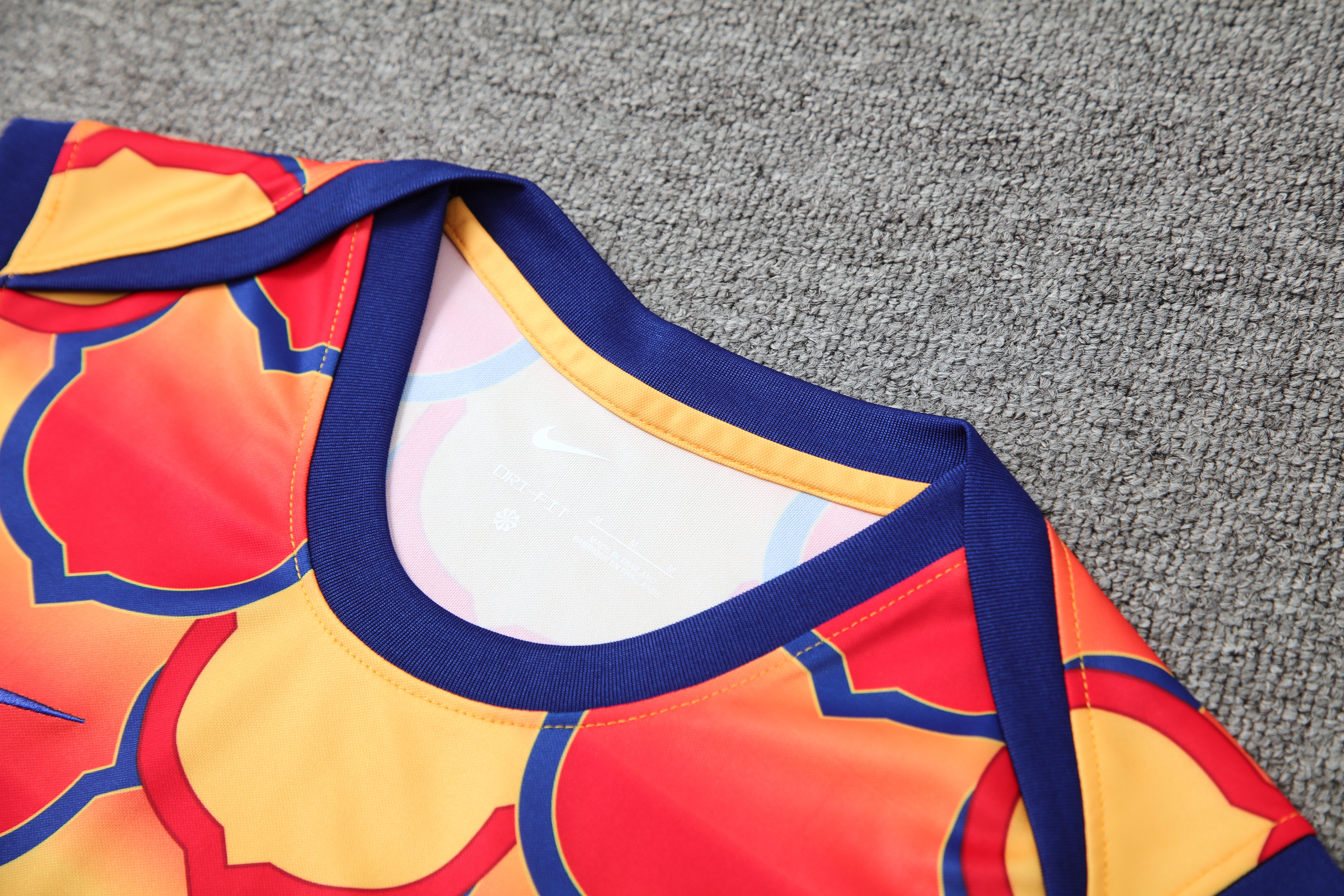 24-25 Barcelona Vest Training  Suit/24-25巴萨背心训练服