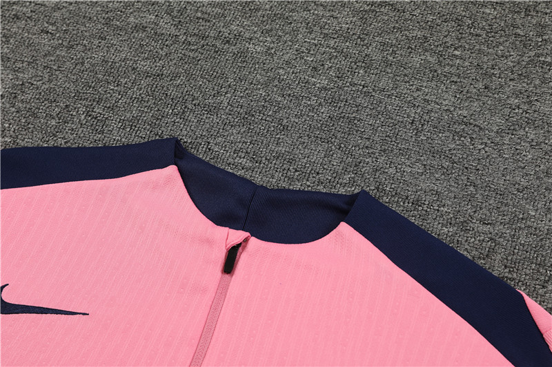 24-25 Atletico Madrid Pink Player Version Training Suit/24-25马竞粉色半拉训练服,球员版