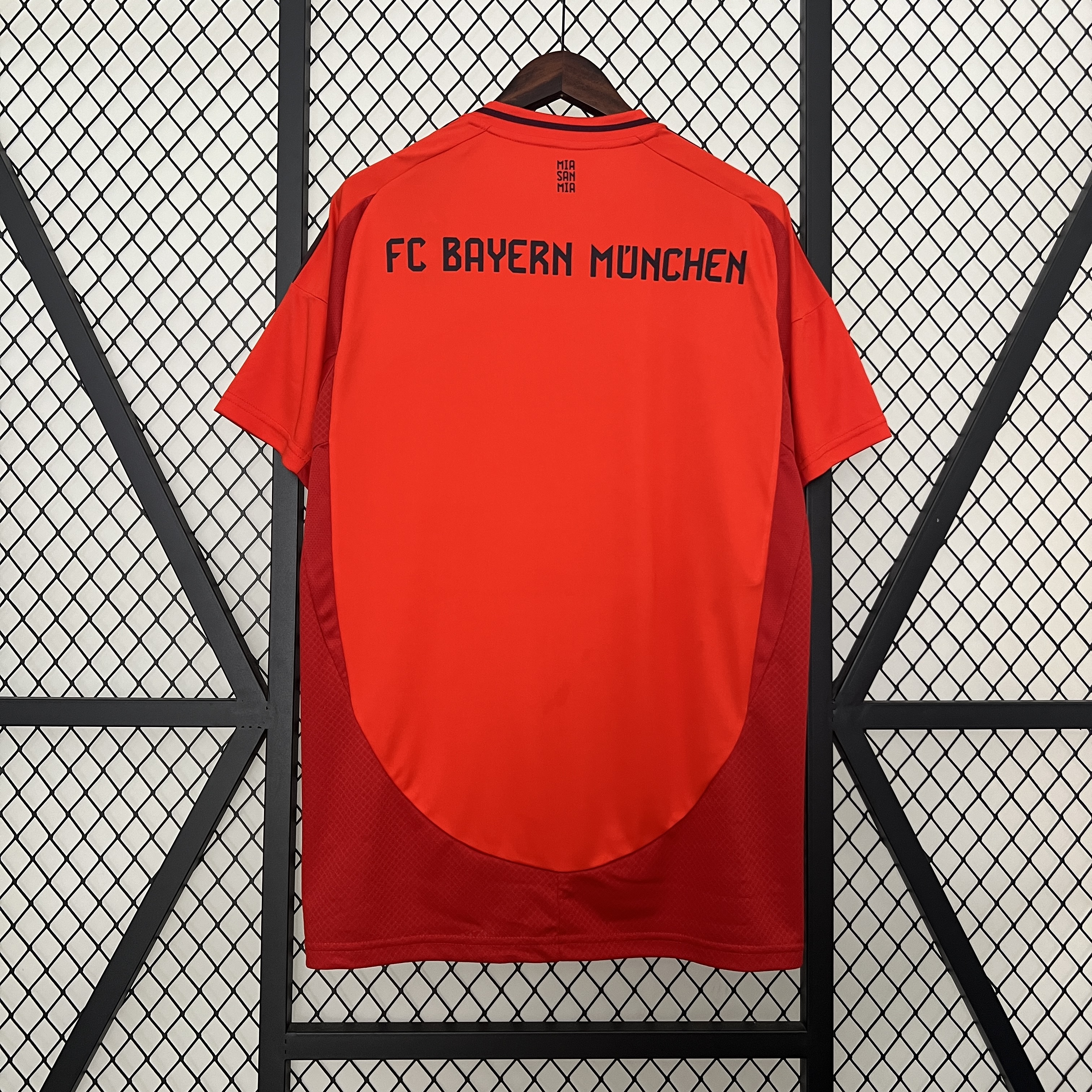 24-25  Bayern Munich Home Fans Jersey/ 24-25 拜仁主场球迷版
