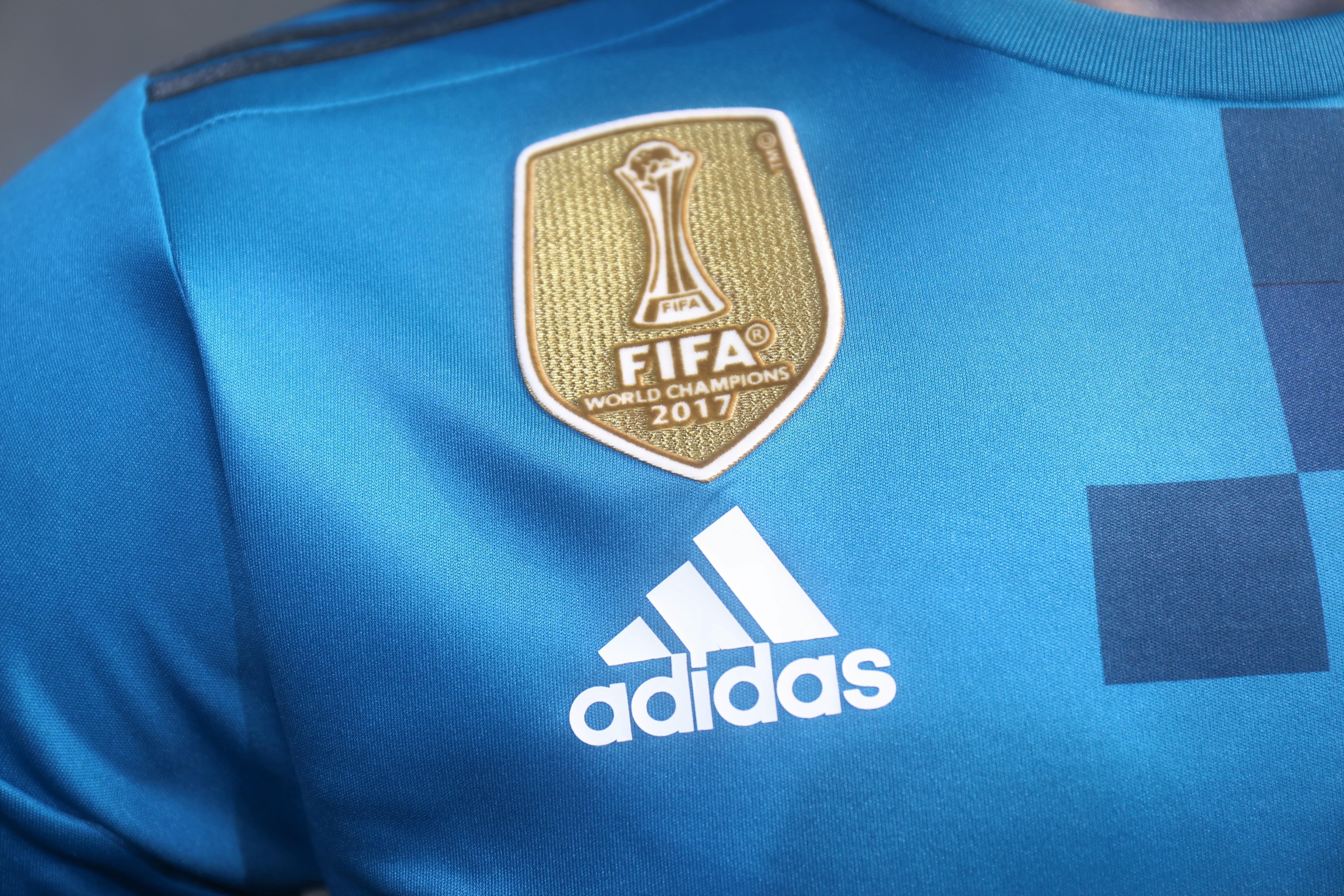 17-18 Real Madrid Third Player Retro Jersey/ 17-18 皇马二客复古球员
