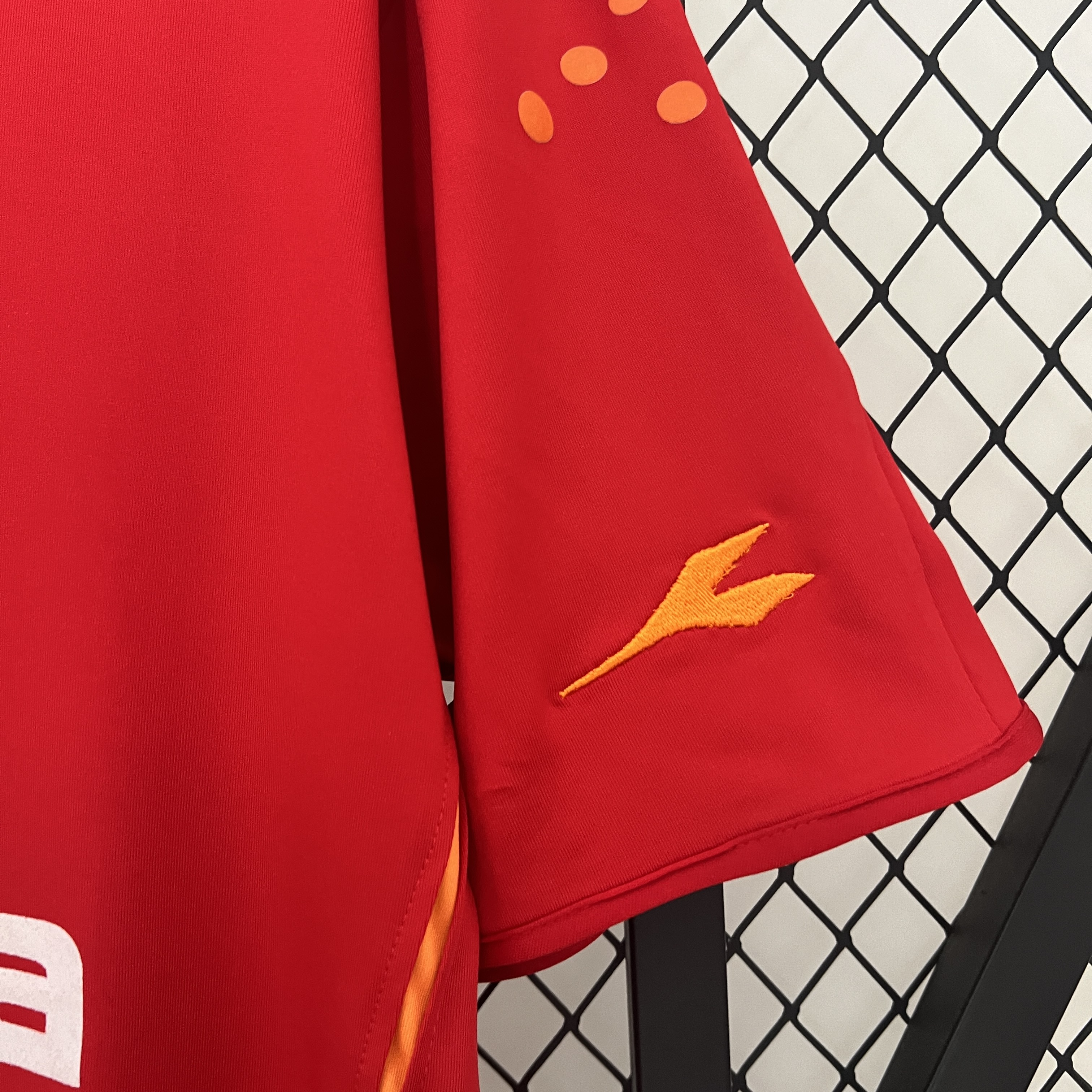 04-05 Roma Home Retro Jersey/ 04-05 罗马主场复古