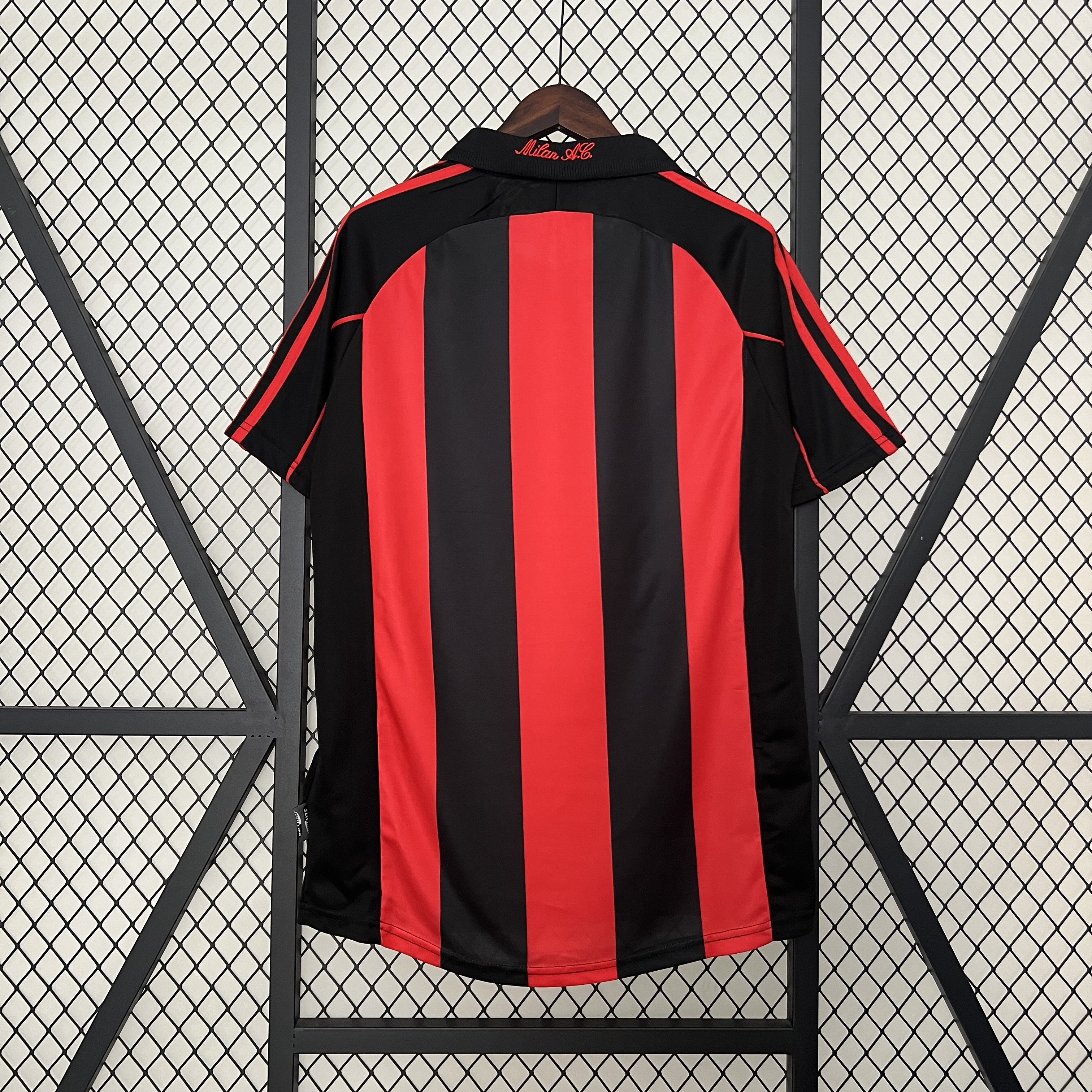 01-02 AC Milan Home Retro Fans Jersey/ 01-02 AC米兰主场
