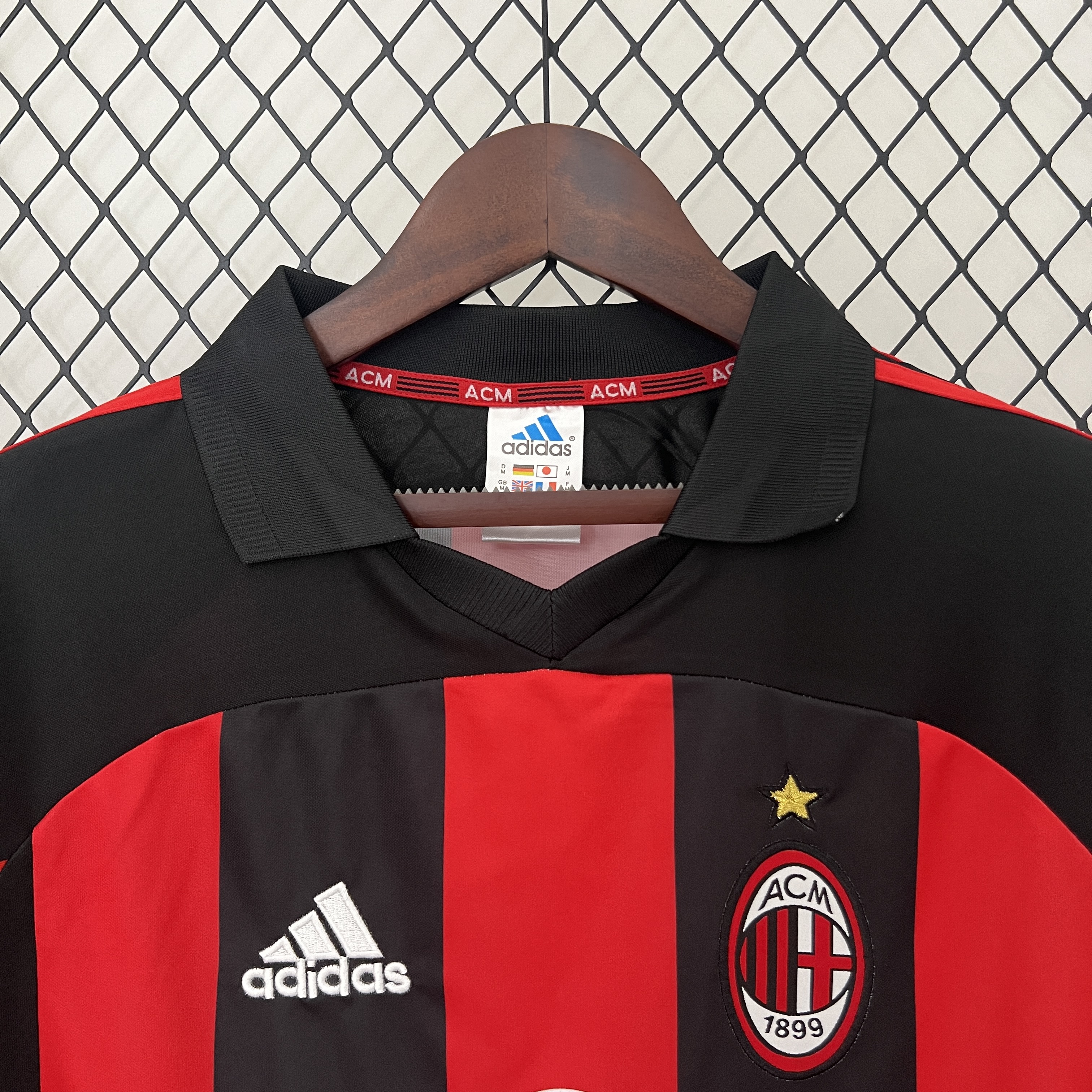 01-02 AC Milan Home Retro Fans Jersey/ 01-02 AC米兰主场