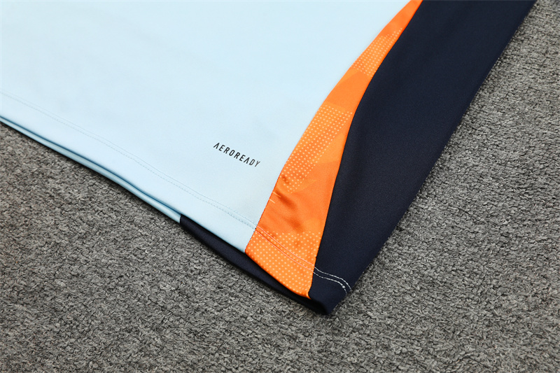 24-25 Real Madrid Light Blue and Orange Training Suit/ 24-25 皇马湖蓝橙色半拉训练服