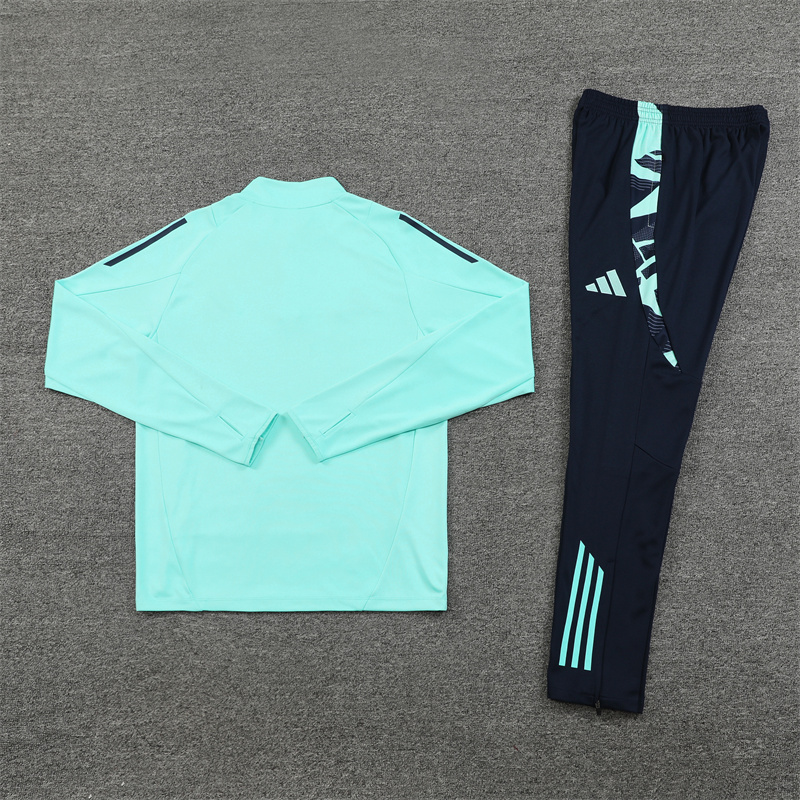 24-25 Real Madrid Light Blue Training Suit/ 24-25 皇马湖蓝色半拉训练服
