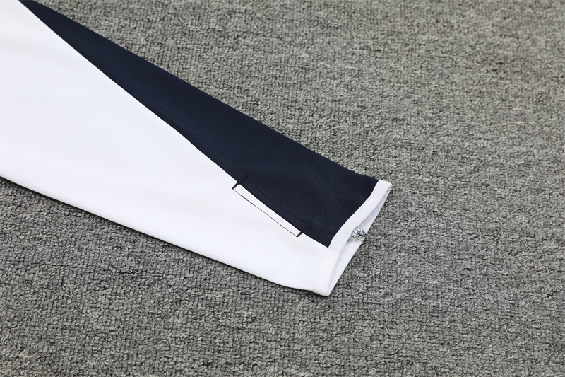 24-25 Real Madrid White Training Suit/ 24-25 皇马白色半拉训练服