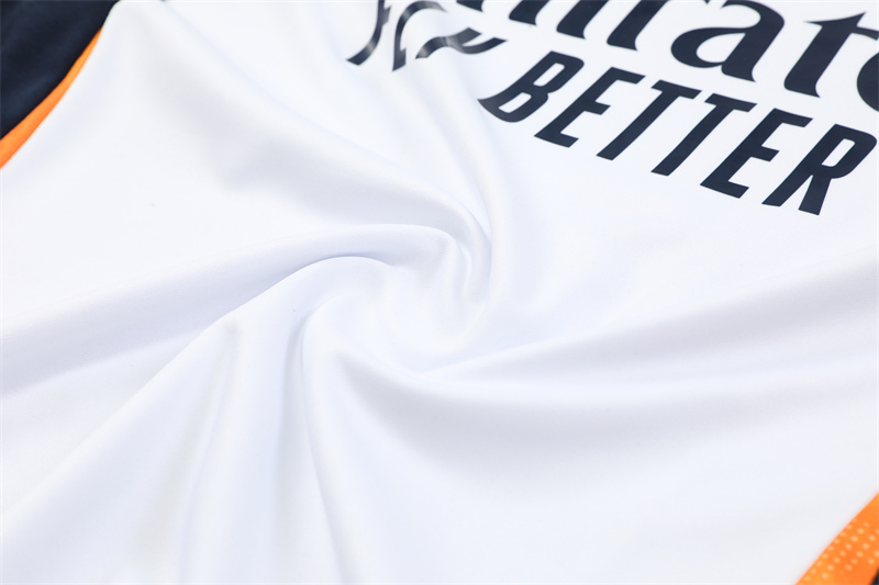 24-25 Real Madrid White Training Suit/ 24-25 皇马白色半拉训练服