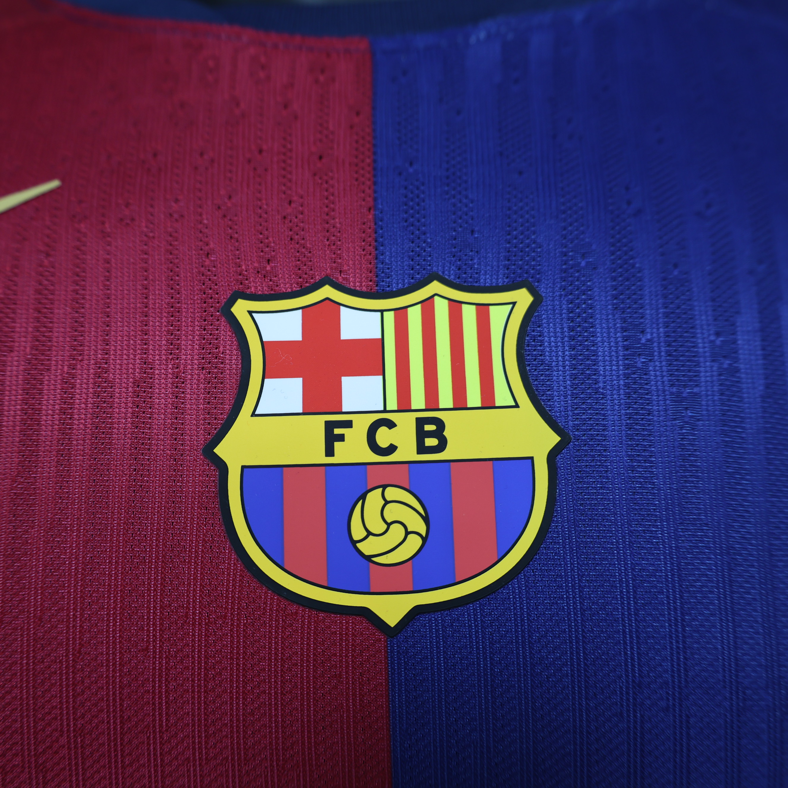 24-25 Barcelona Home Long Sleeve Player Version Jersey/ 24-25巴萨主场球员版长袖
