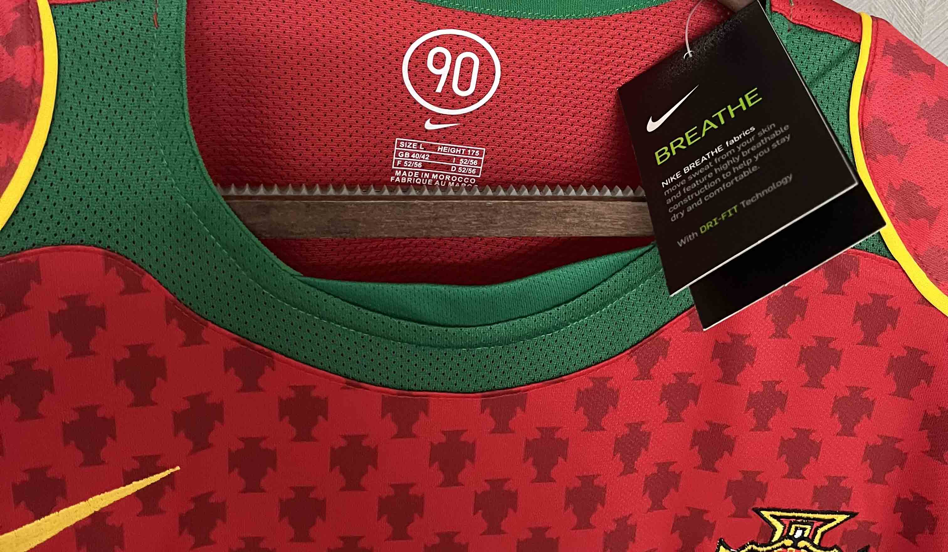 2004 Portugal Home Retro Jersey/2004 葡萄牙主场