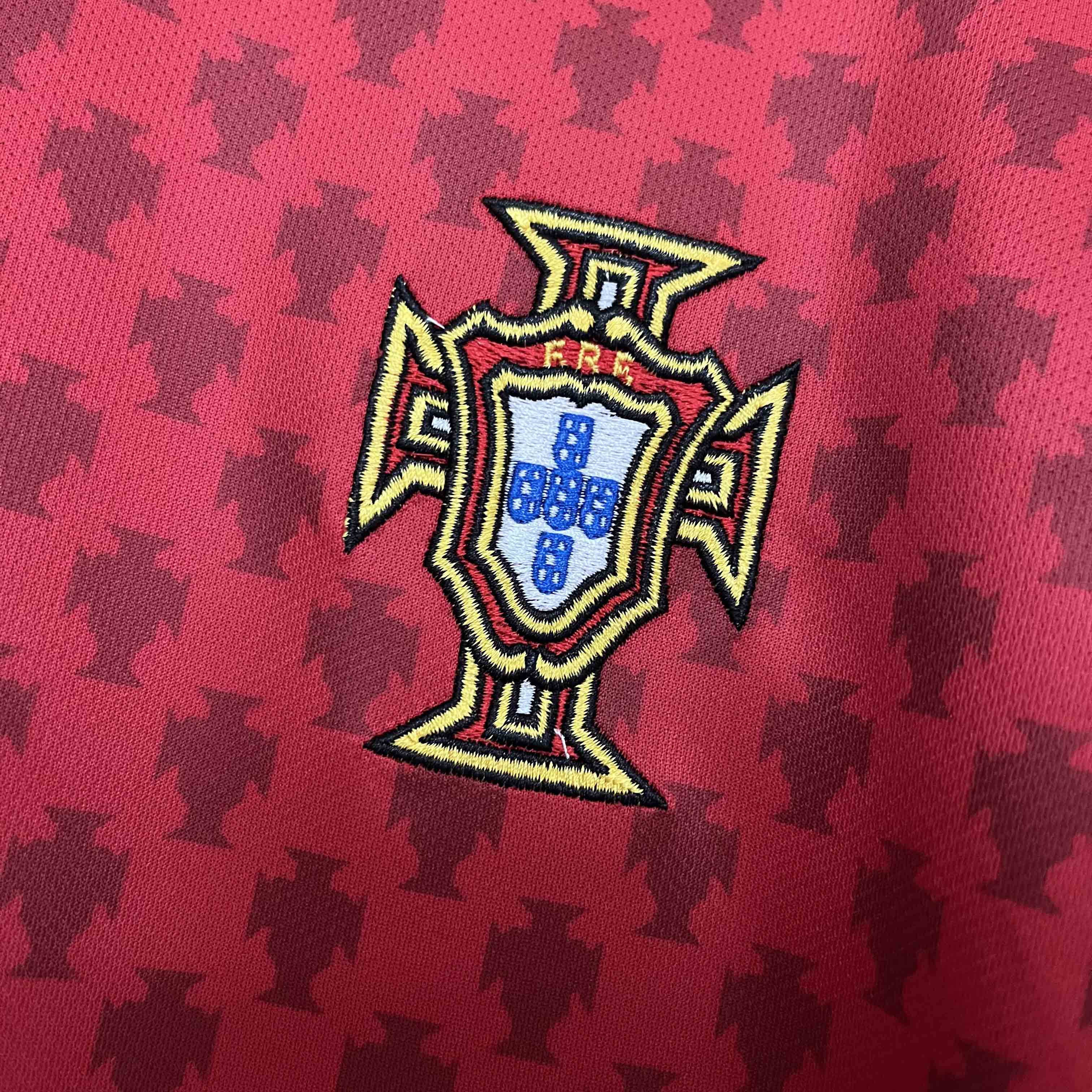 2004 Portugal Home Retro Jersey/2004 葡萄牙主场