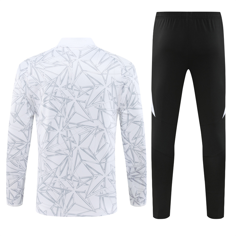 24-25 Real Madrid White Training Suit/ 24-25 皇马白色半拉训练服