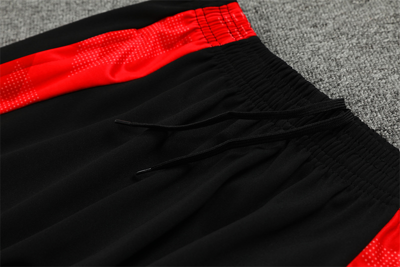 24-25 Manchester United Red and Black Training Suit/ 24-25 曼联红黑半拉训练服