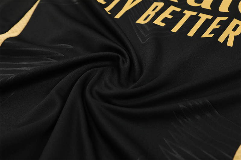 24-25 Real Madrid Player Version Training Suit/24-25皇马半拉训练服，球员版