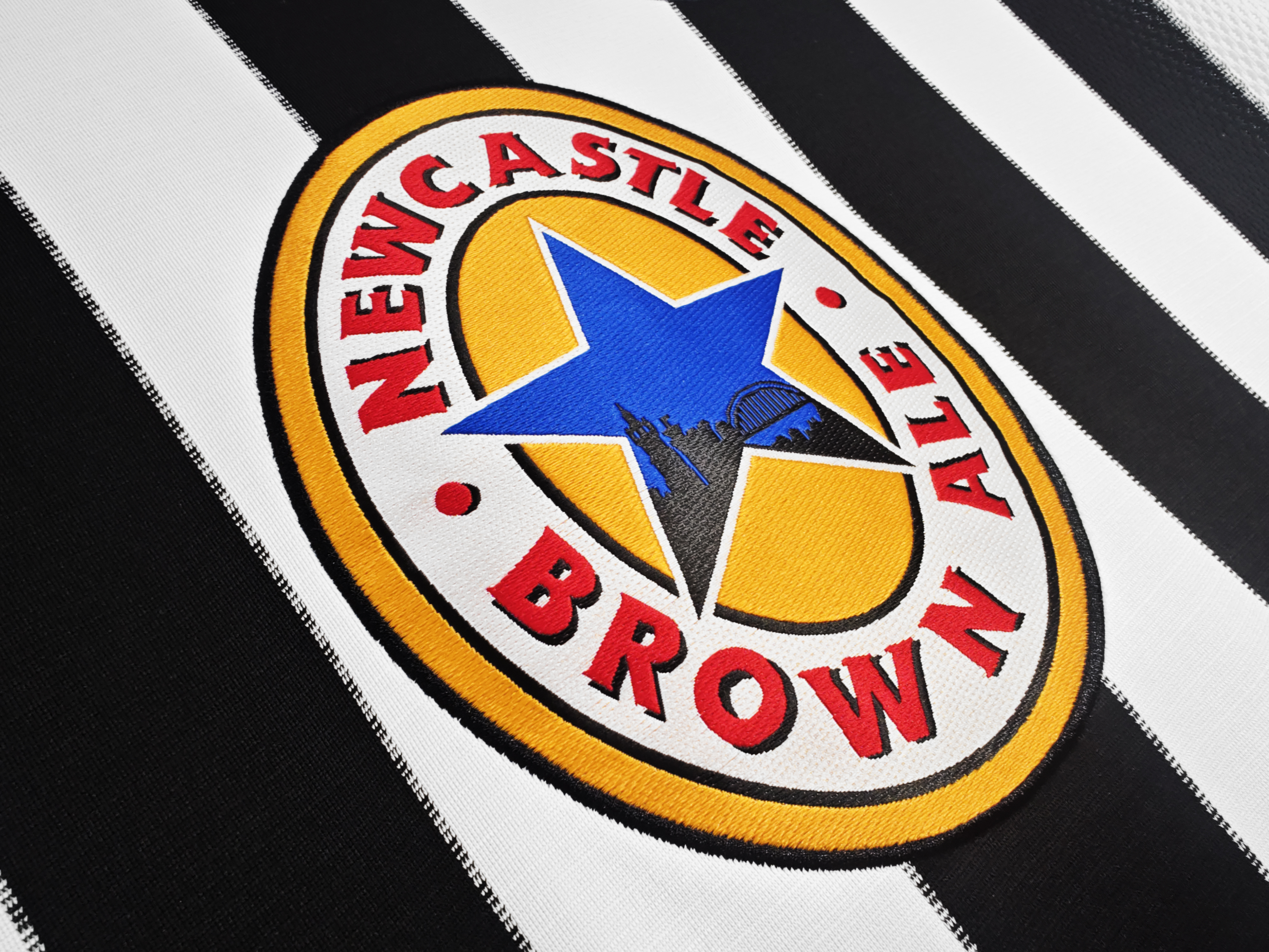 1999-2000 Newcastle United Home Retro Jersey/1999-2000 纽卡斯尔主场