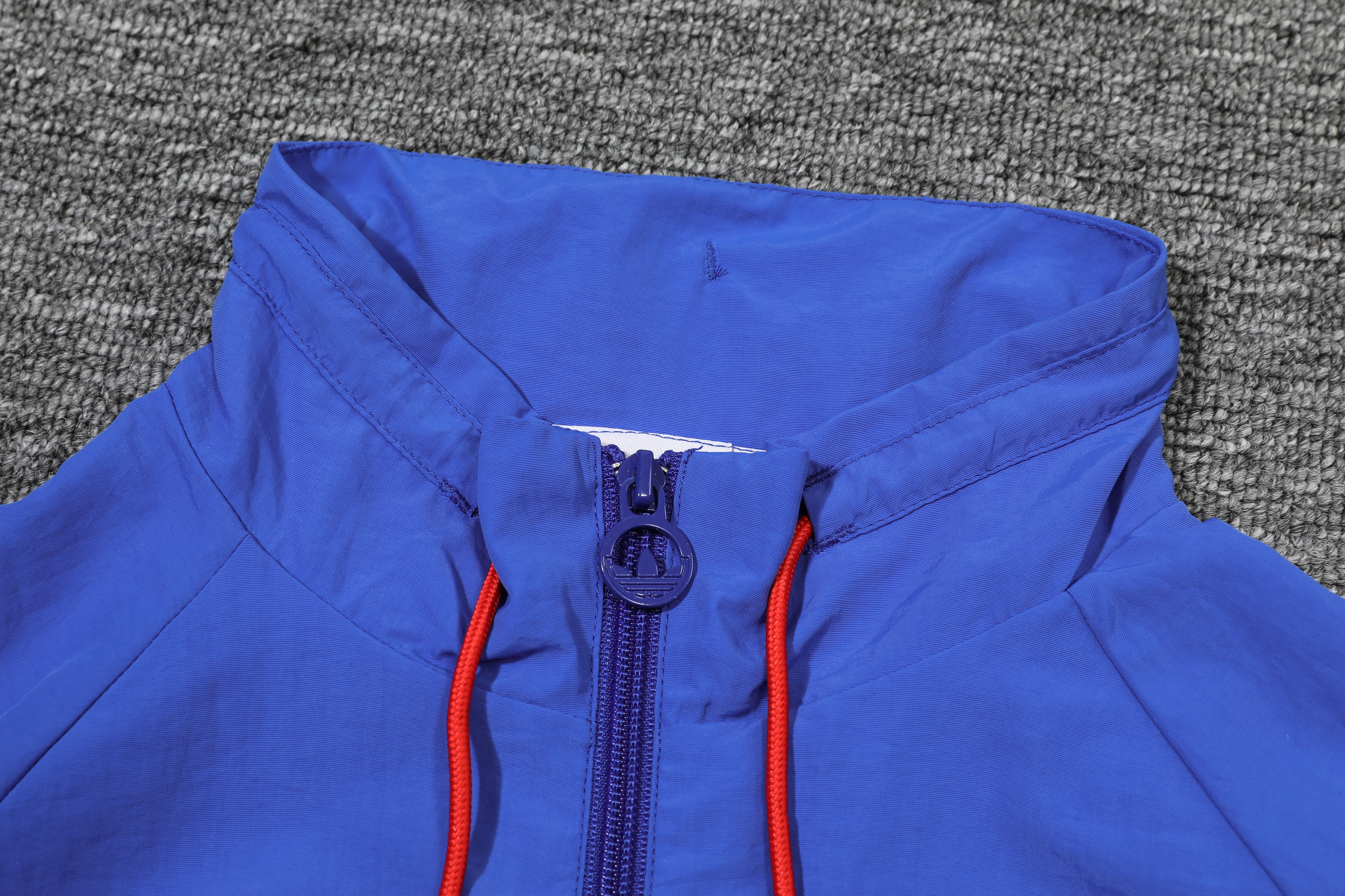 24-25 Bayern Munich Retro Windbreaker Suit/24-25拜仁复古风衣套装