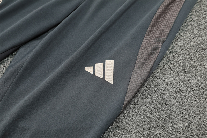 24-25 Real Madrid Training Suit/ 24-25皇马半拉训练服