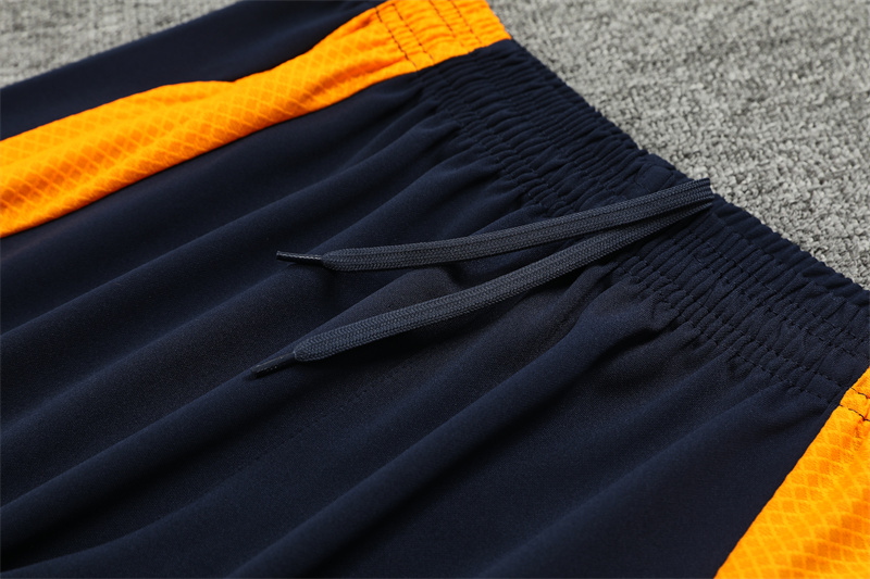 24-25 Real Madrid Player Version Training Suit/24-25皇马半拉训练服,球员版