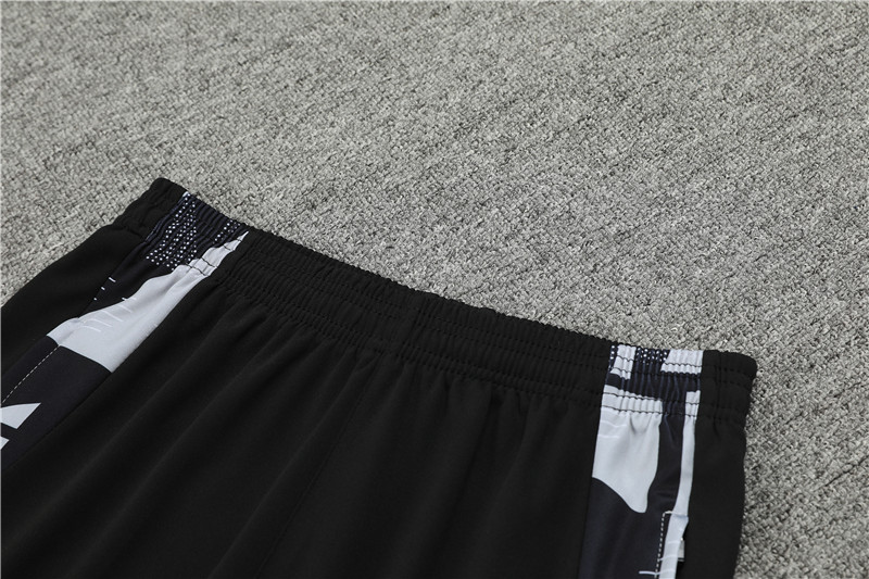 24-25 Manchester United Black Training Suit/ 24-25曼联半拉训练服