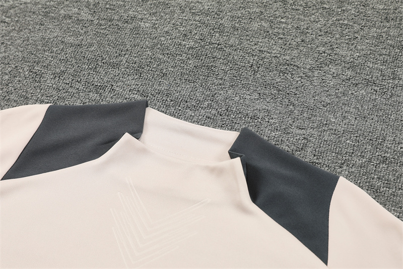 24-25 Real Madrid Player Version Training Suit/24-25皇马半拉训练服,球员版