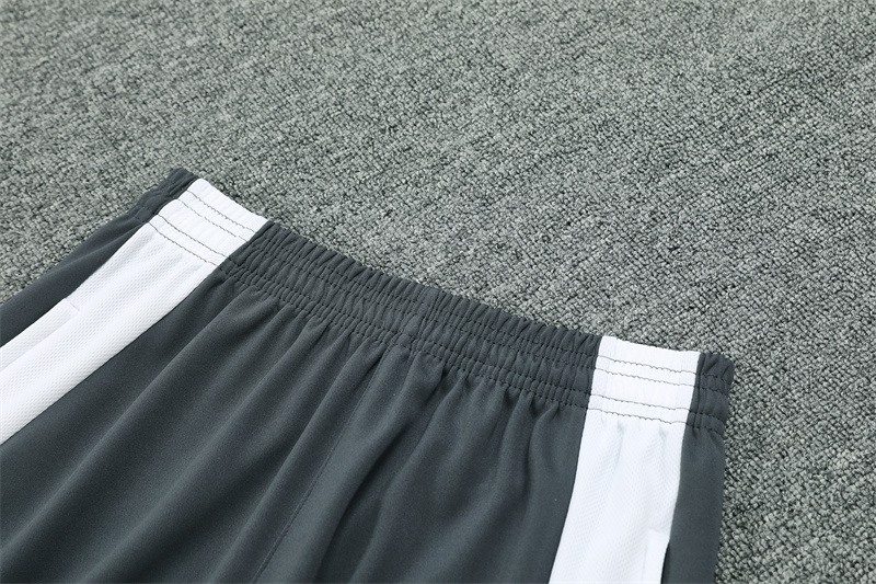 24-25 Manchester United Grey Training Suit/ 24-25曼联半拉训练服