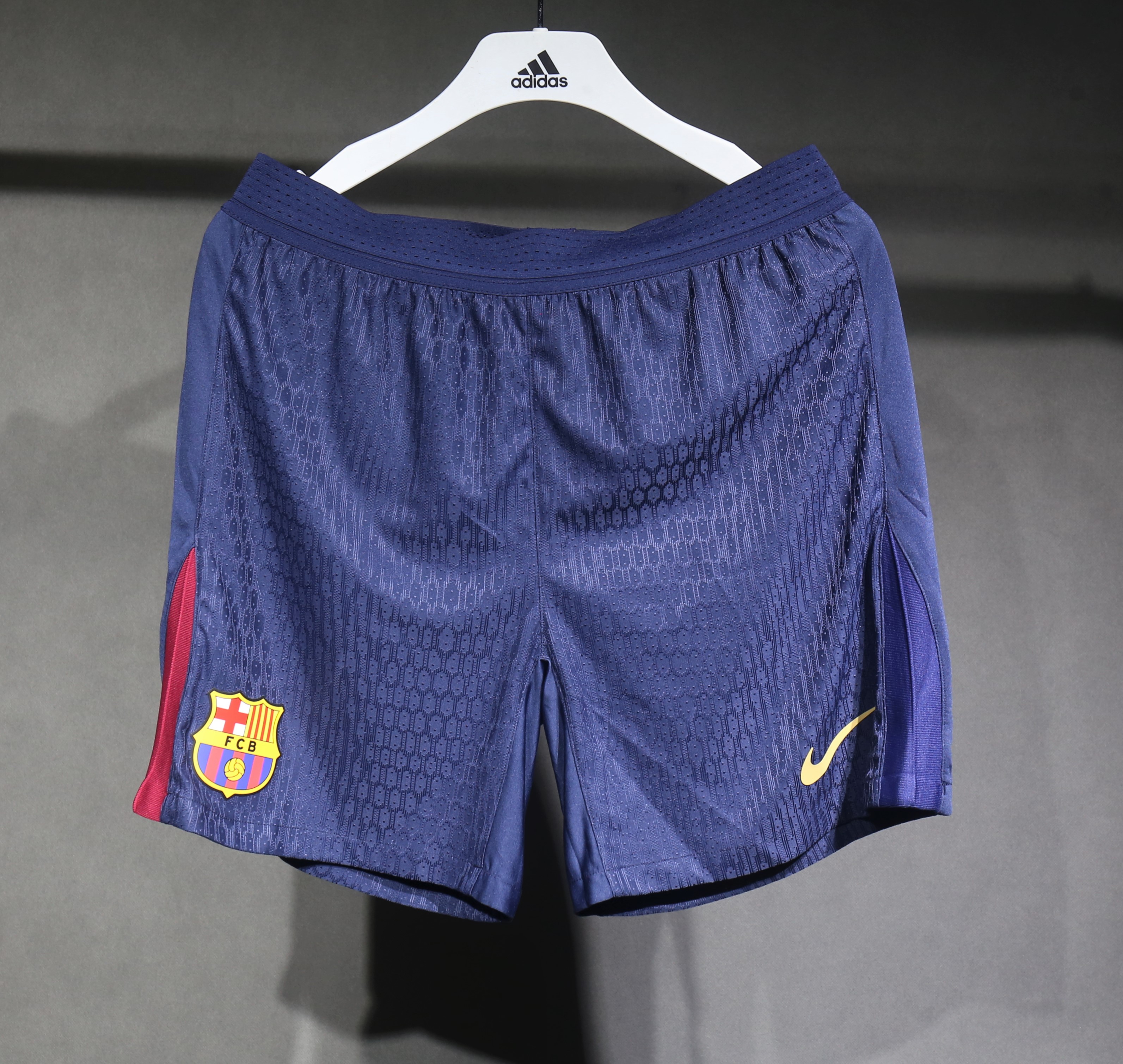 24-25 Barcelona Home Player Shorts/24-25巴萨主场球员短裤