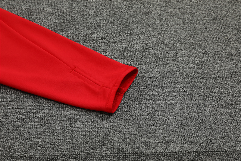 24-25 Manchester United Red Training Suit/ 24-25曼联半拉训练服
