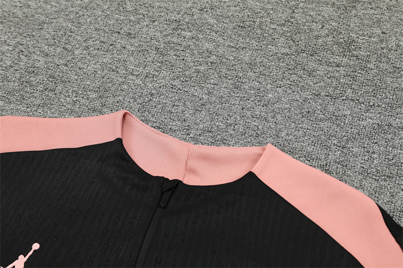 24-25 PSG Black and Pink Player Training Suit/24-25PSG巴黎训练服,球员版